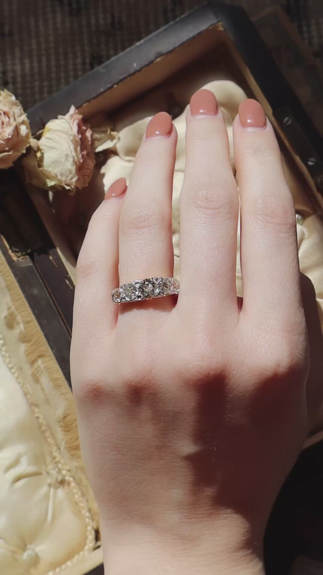 j-k-l color, diamond in yellow gold setting