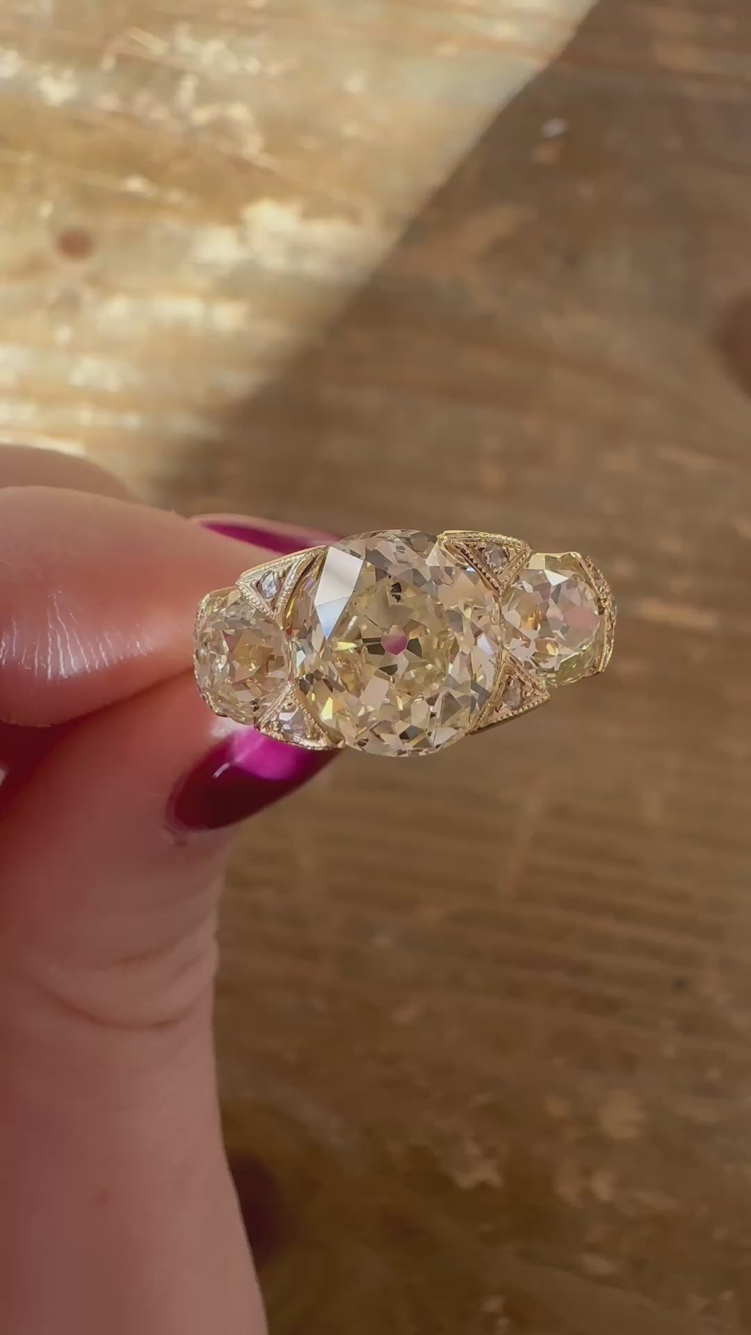 m-z color, si-i clarity diamond in yellow gold setting