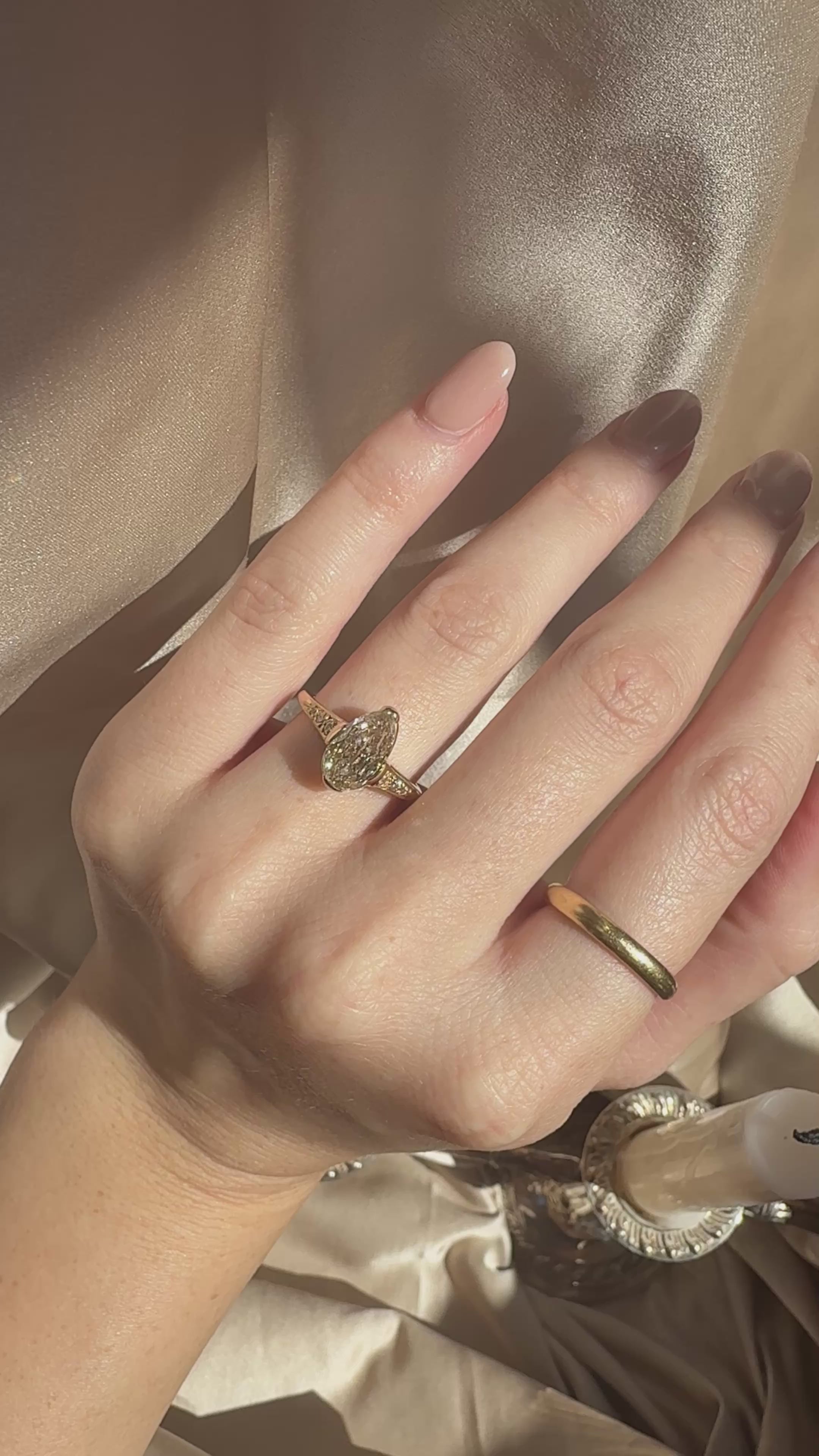 Solitaire Pear cut diamond Rings