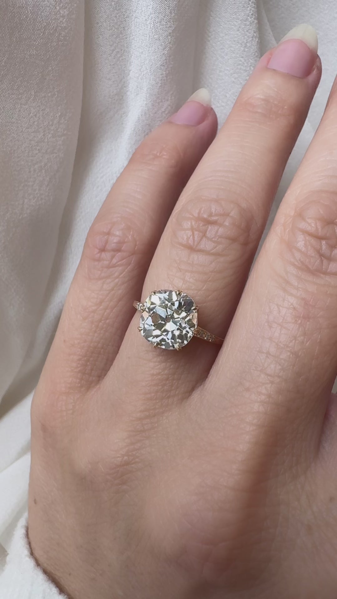 j-k-l color, vs clarity diamond in yellow gold setting