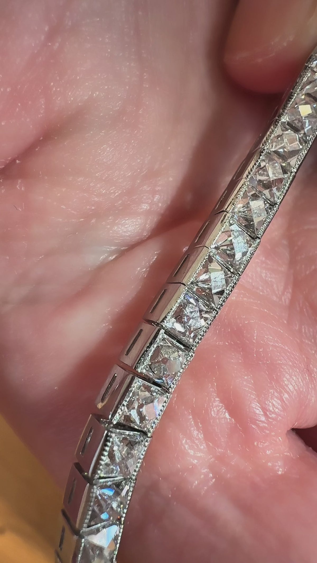 g-h-i color, vs clarity diamond in platinum setting