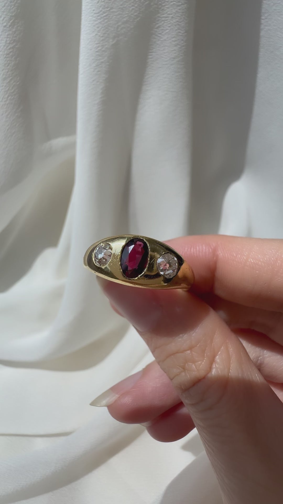 gemstones  vintage engagement ring