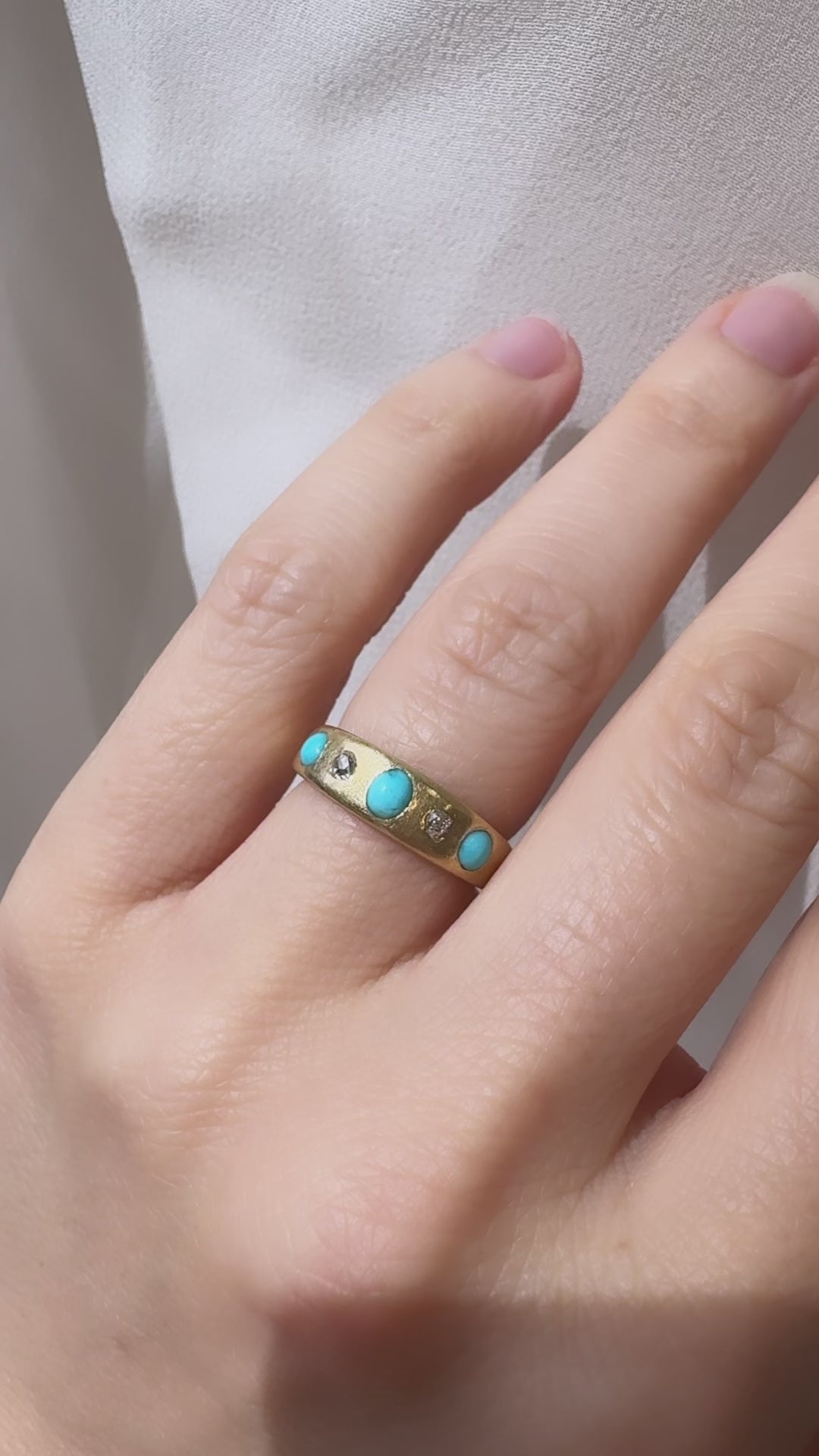 gemstones  vintage engagement ring