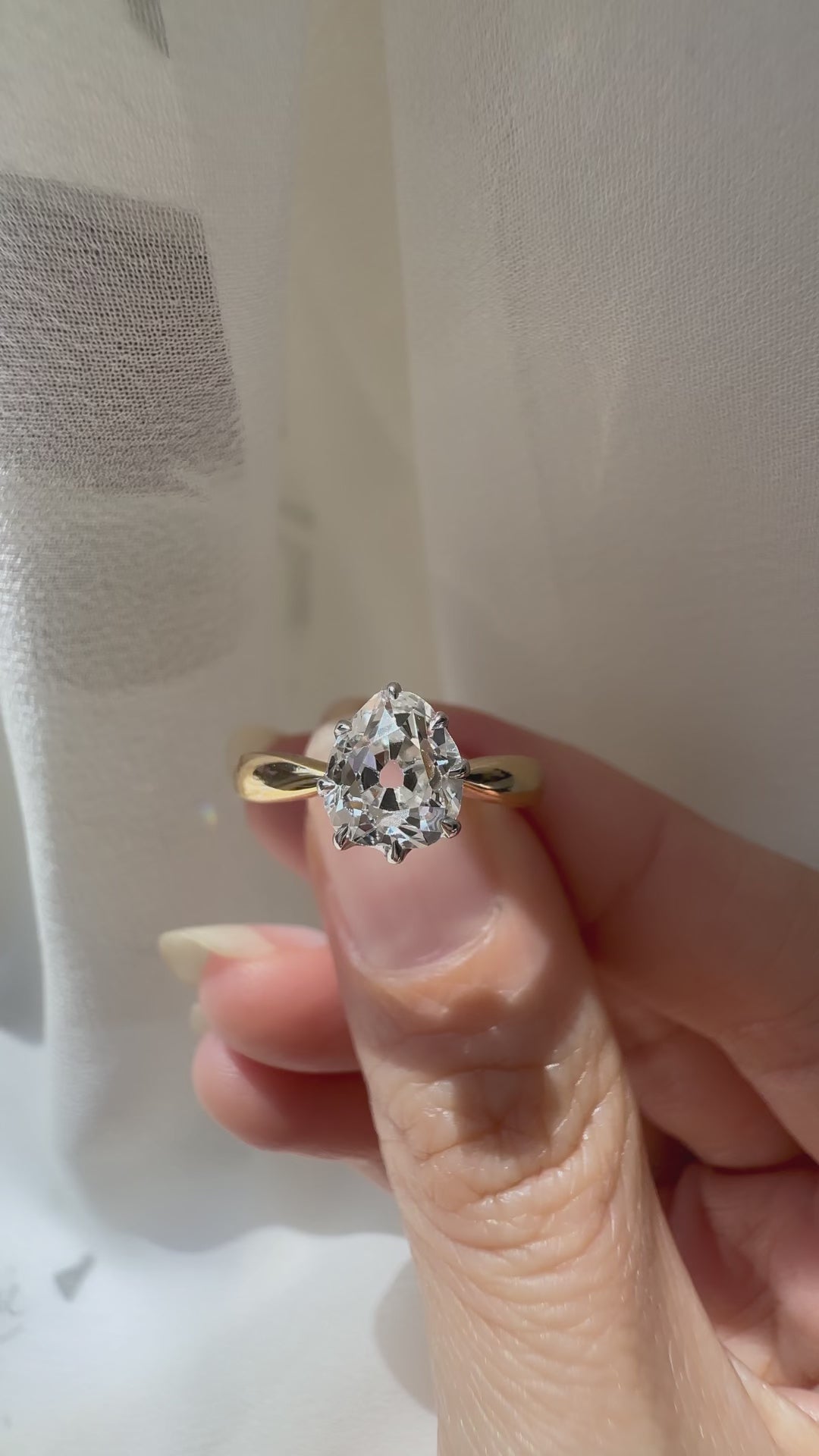 Solitaire Pear cut diamond Rings