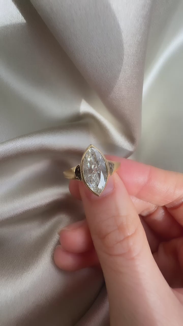 j-k-l color, vs clarity diamond in yellow gold setting