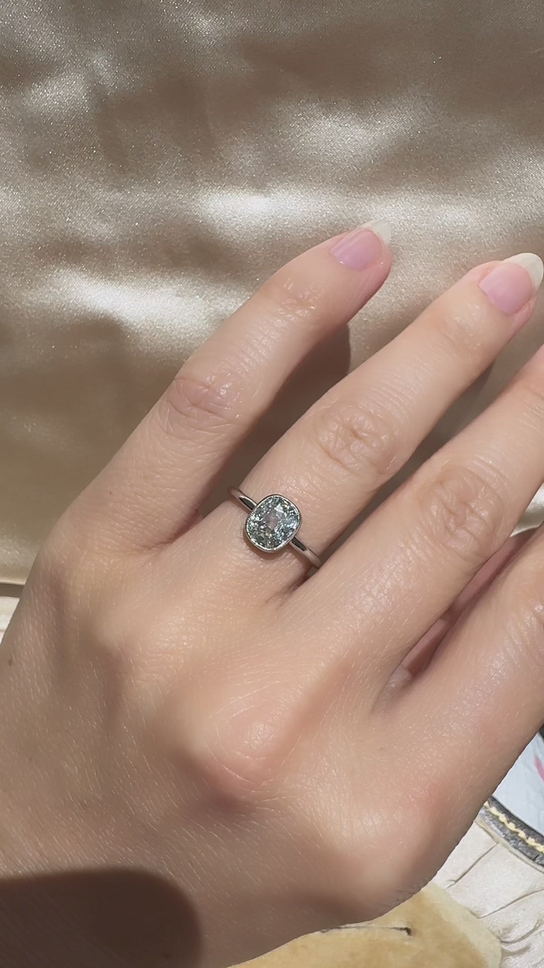 g-h-i color, si-i clarity diamond in platinum setting