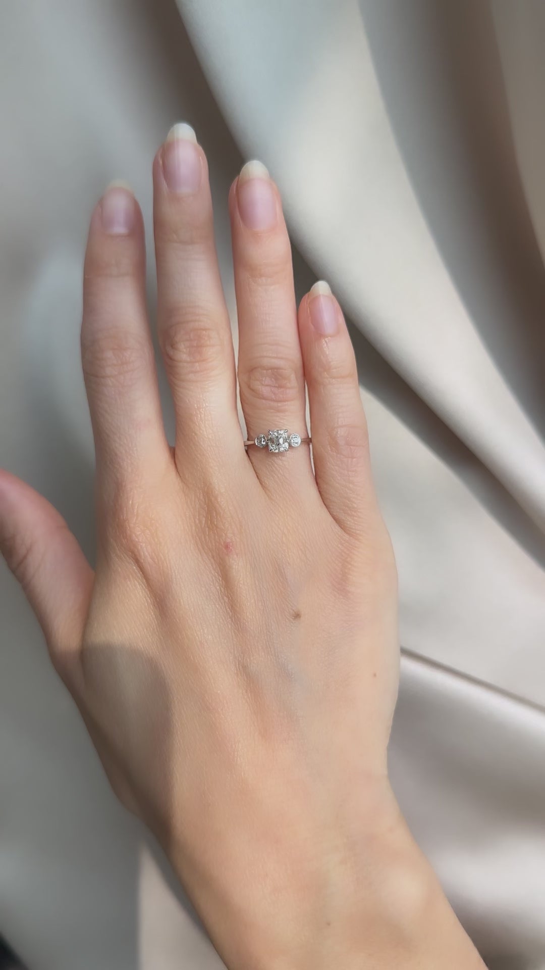 g-h-i color, vs clarity diamond in platinum setting