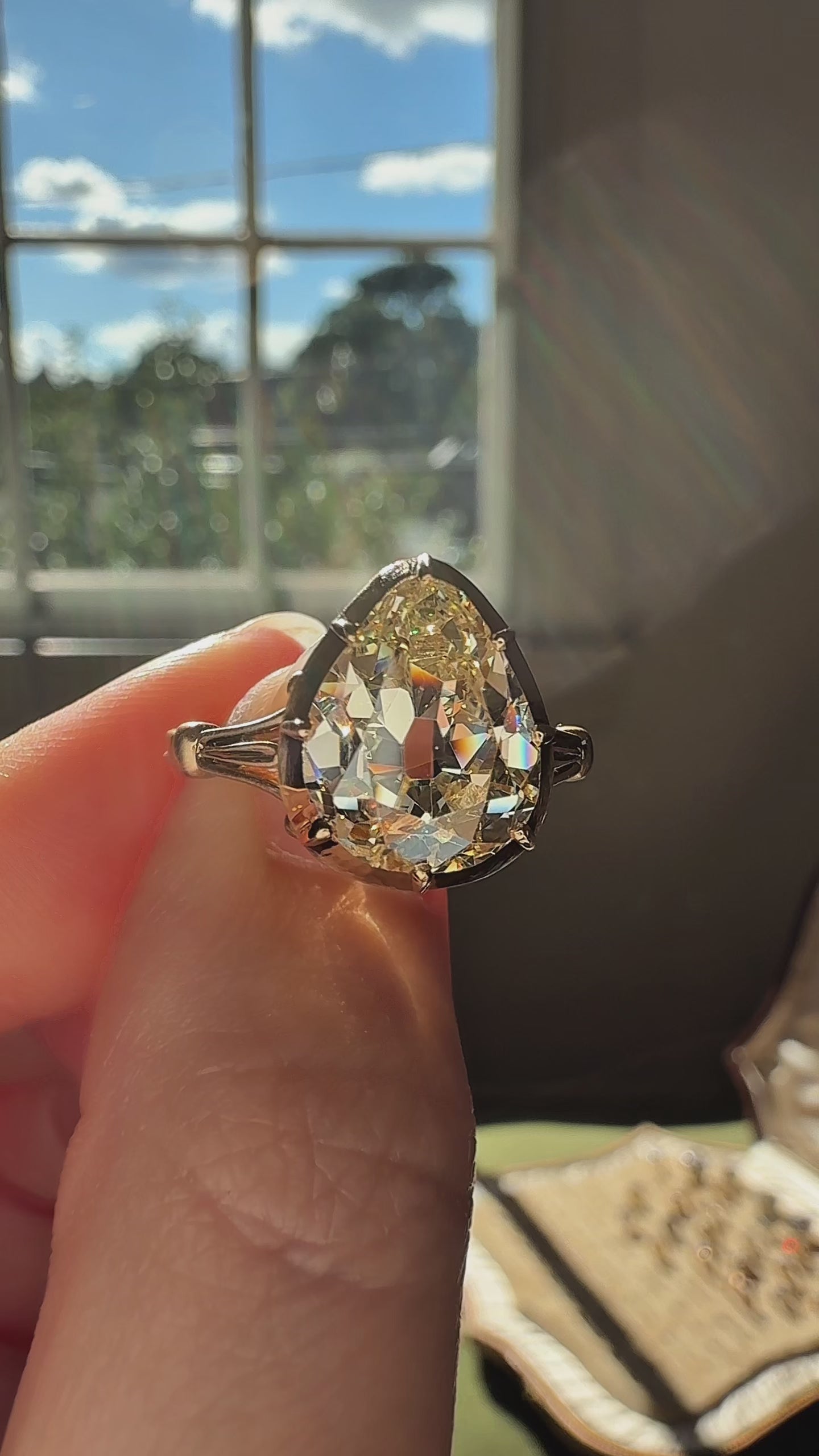 Pear cut diamond Engagement Rings