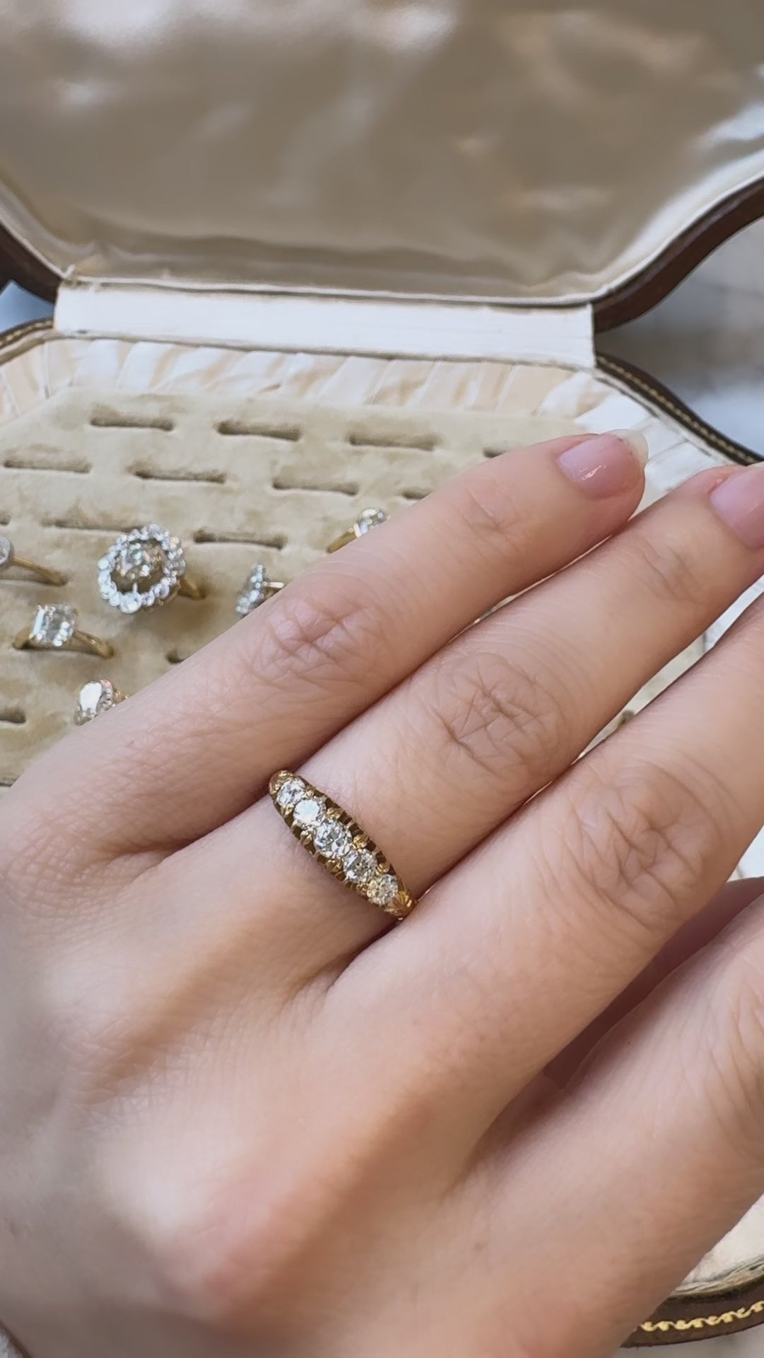 j-k-l color, diamond in yellow gold setting