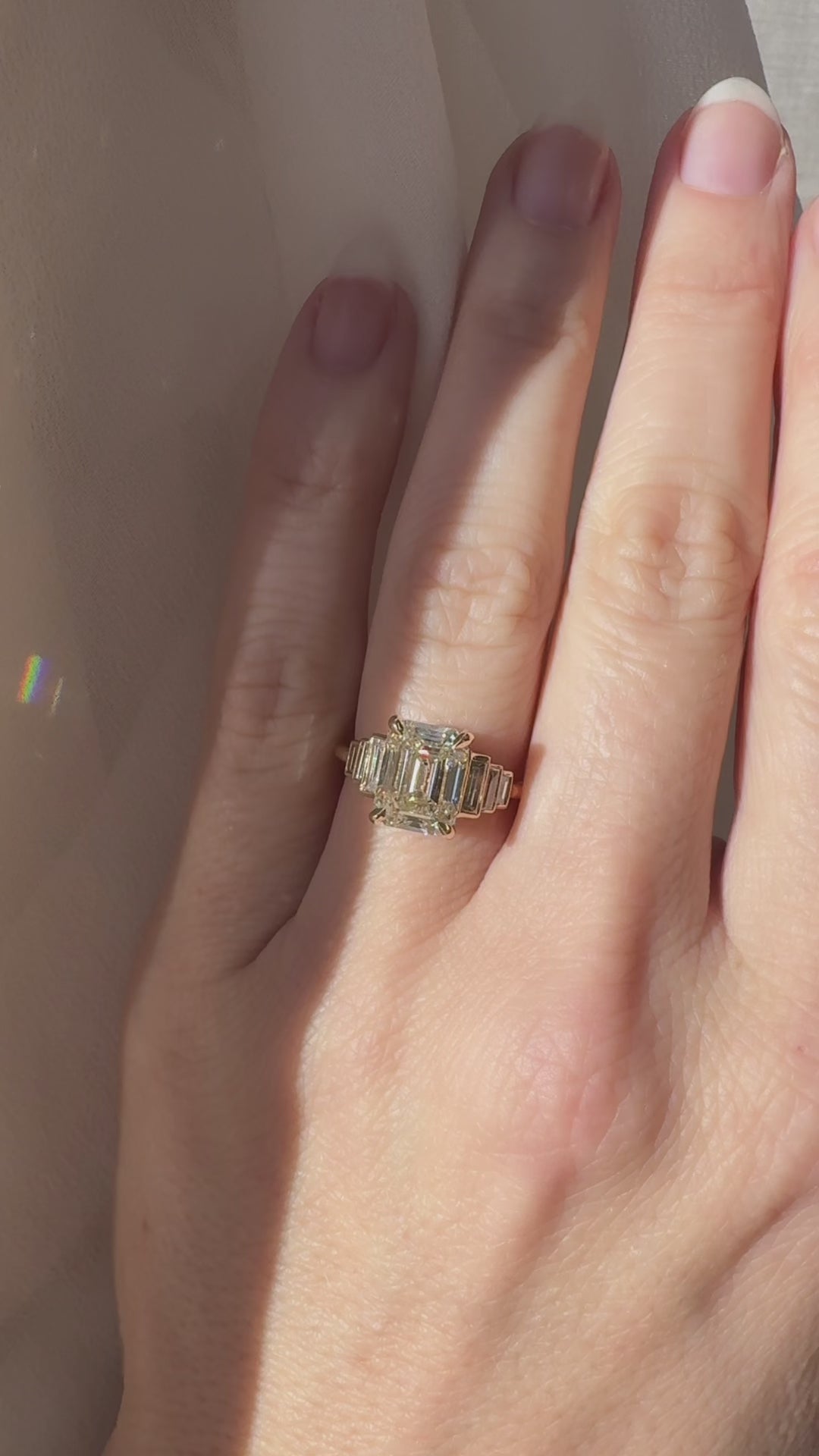 m-z color, vvs clarity diamond in yellow gold setting