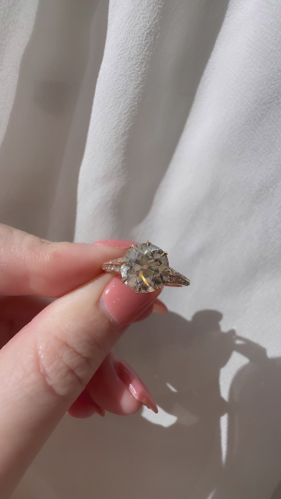 2-3 Carats vintage engagement ring