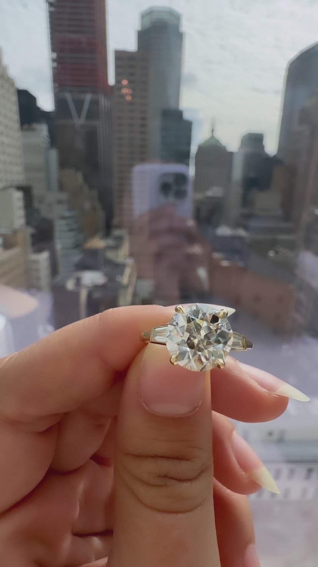 j-k-l color, vs clarity diamond in yellow gold setting