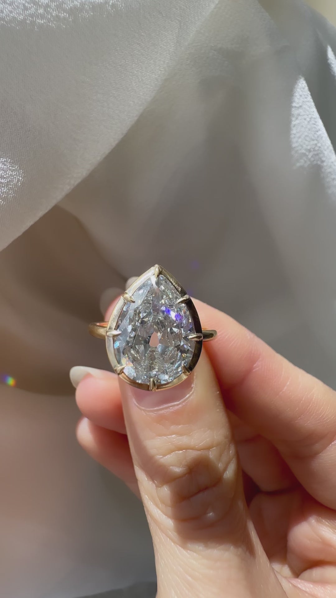 Pear cut diamond 