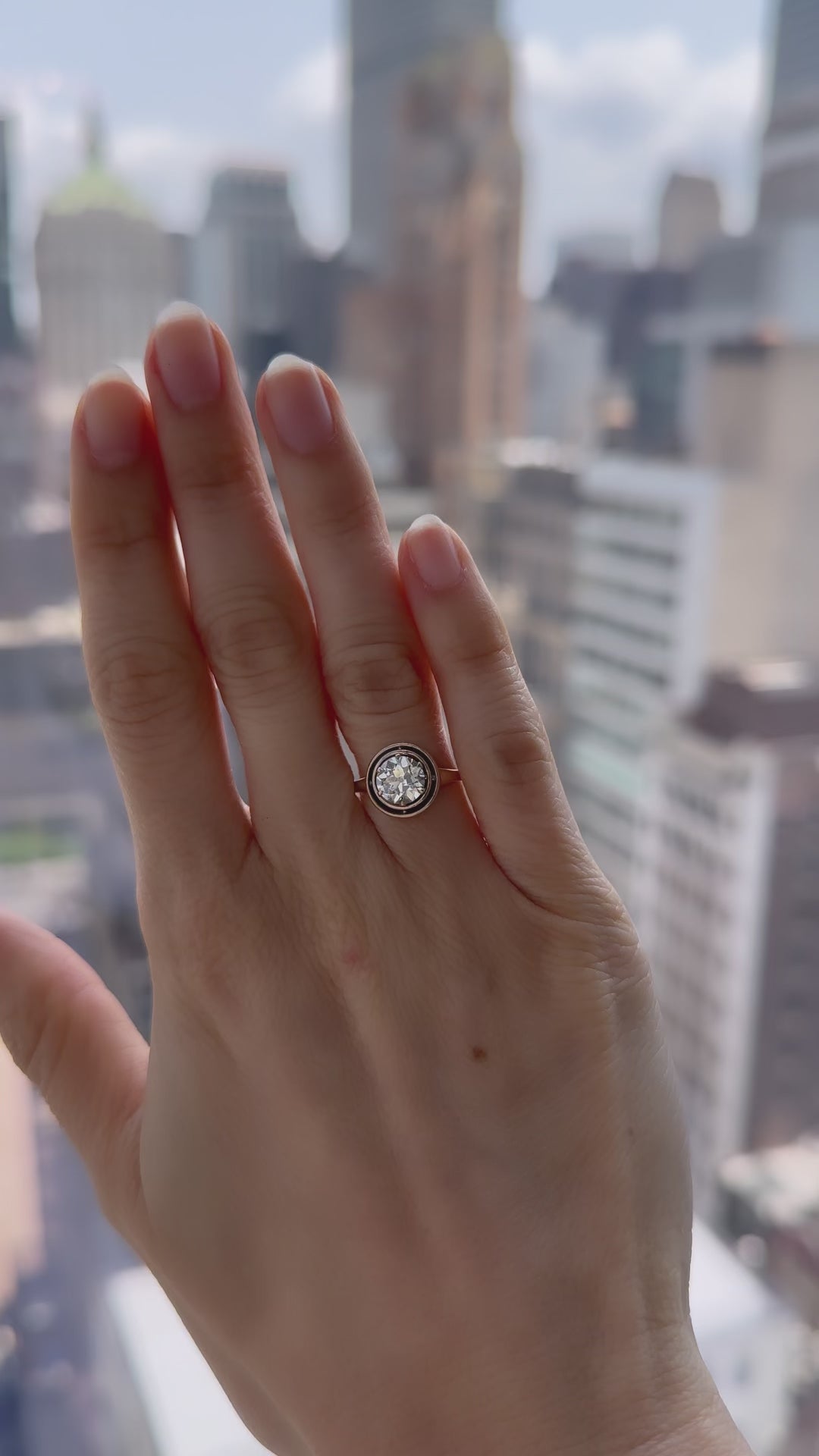 j-k-l color, si-i clarity diamond in yellow gold setting