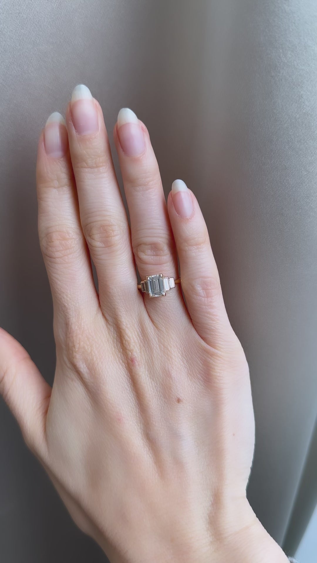 g-h-i color, vvs clarity diamond in yellow gold setting