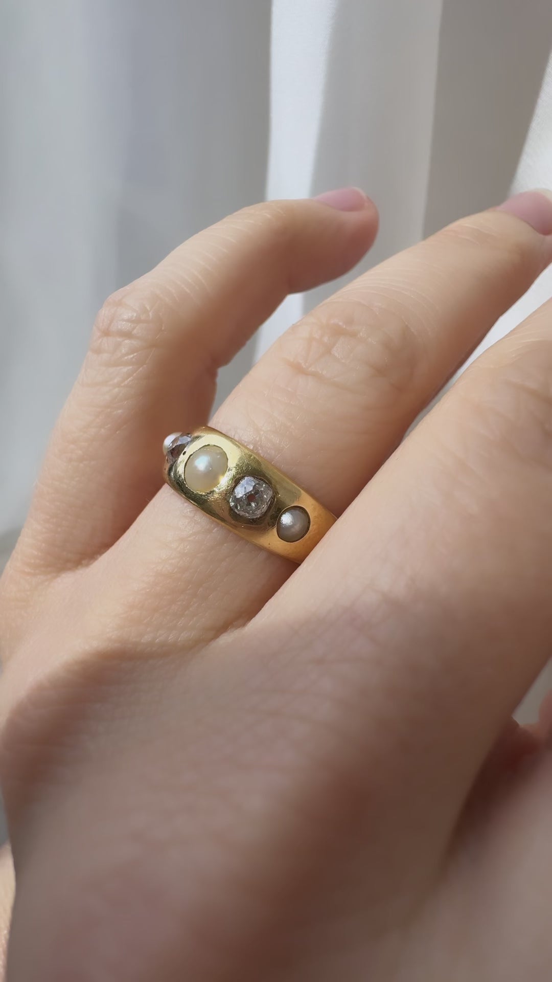 gemstones  vintage engagement ring