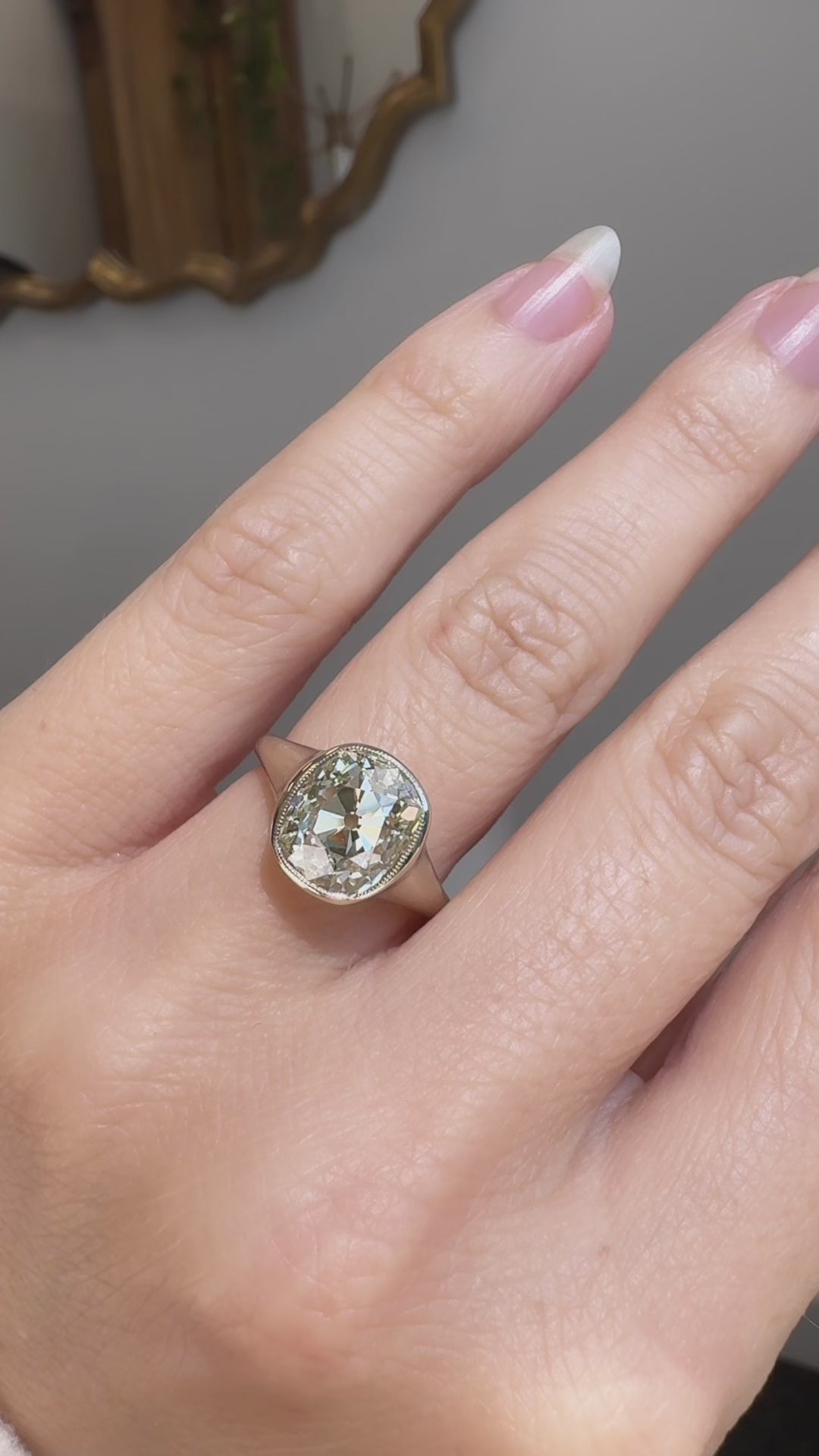 m-z color, vs clarity diamond in white gold setting