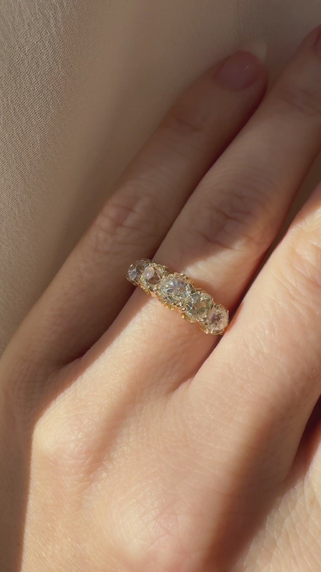 2-3 Carats vintage engagement ring