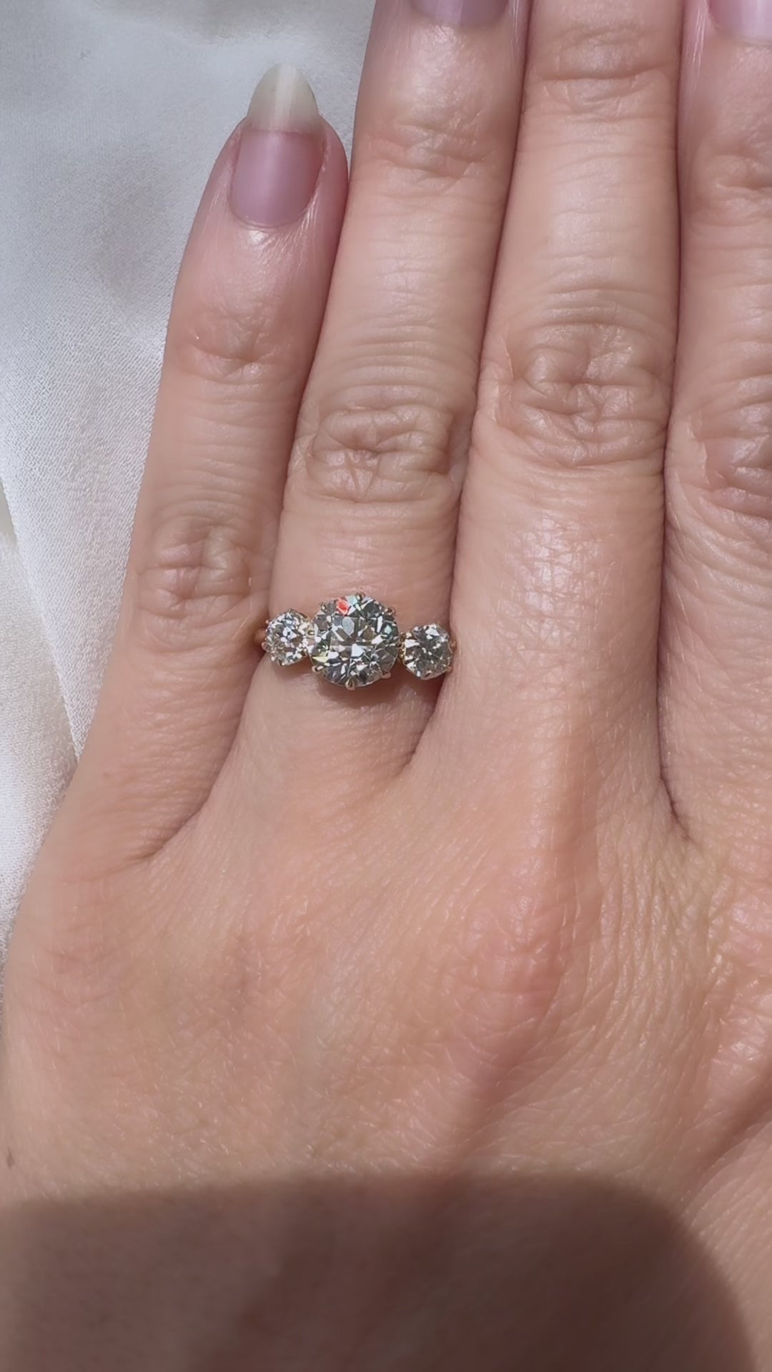 j-k-l color, vs clarity diamond in yellow gold setting