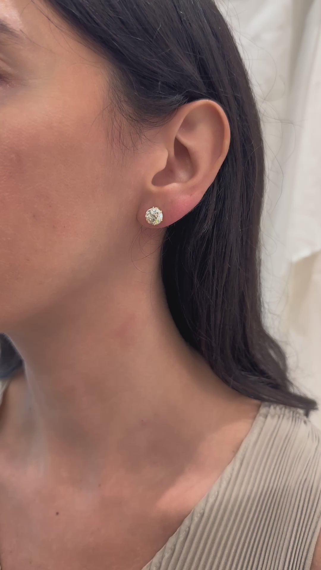 4-5 Carats vintage engagement ring