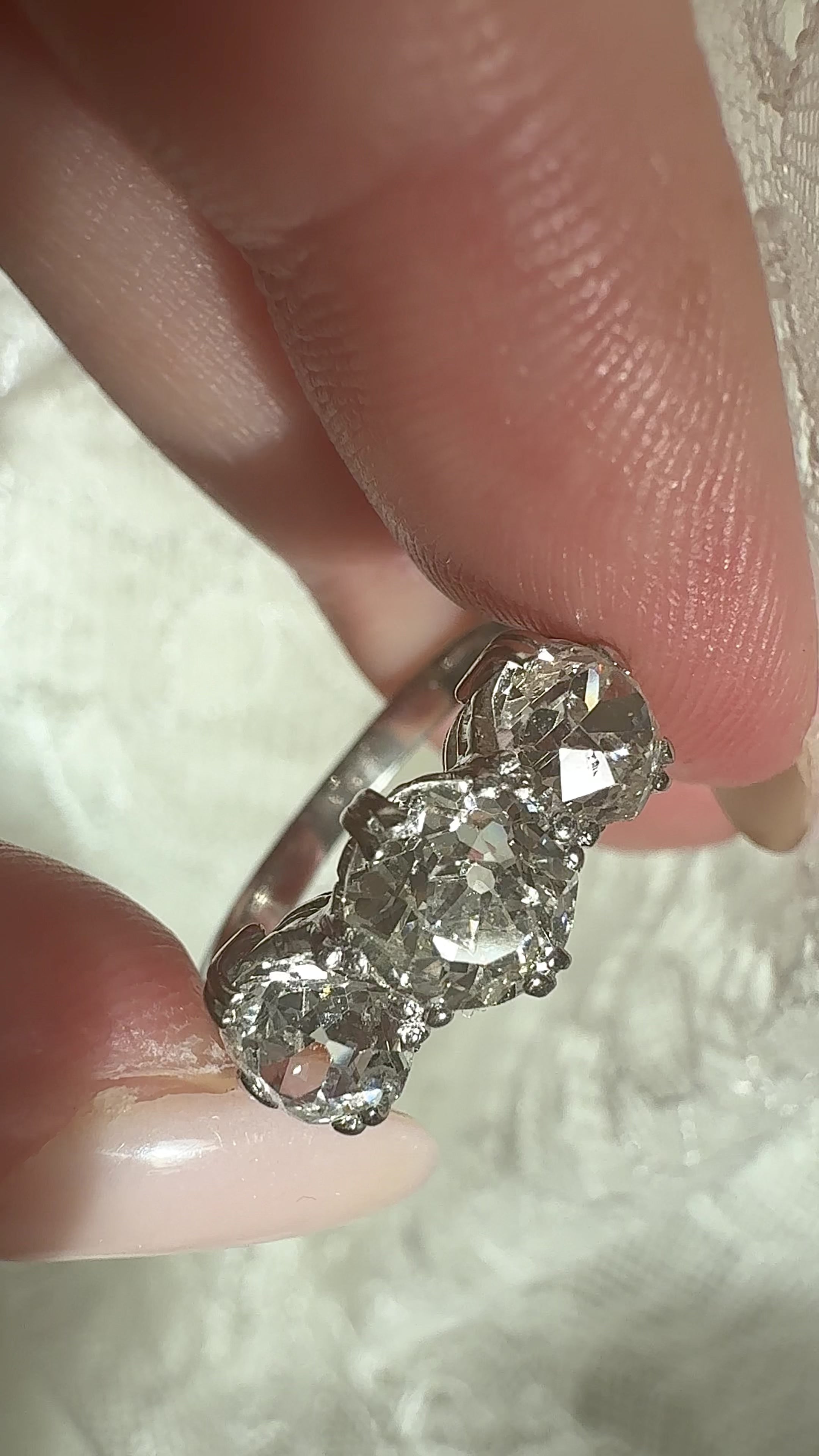 g-h-i color, vs clarity diamond in platinum setting