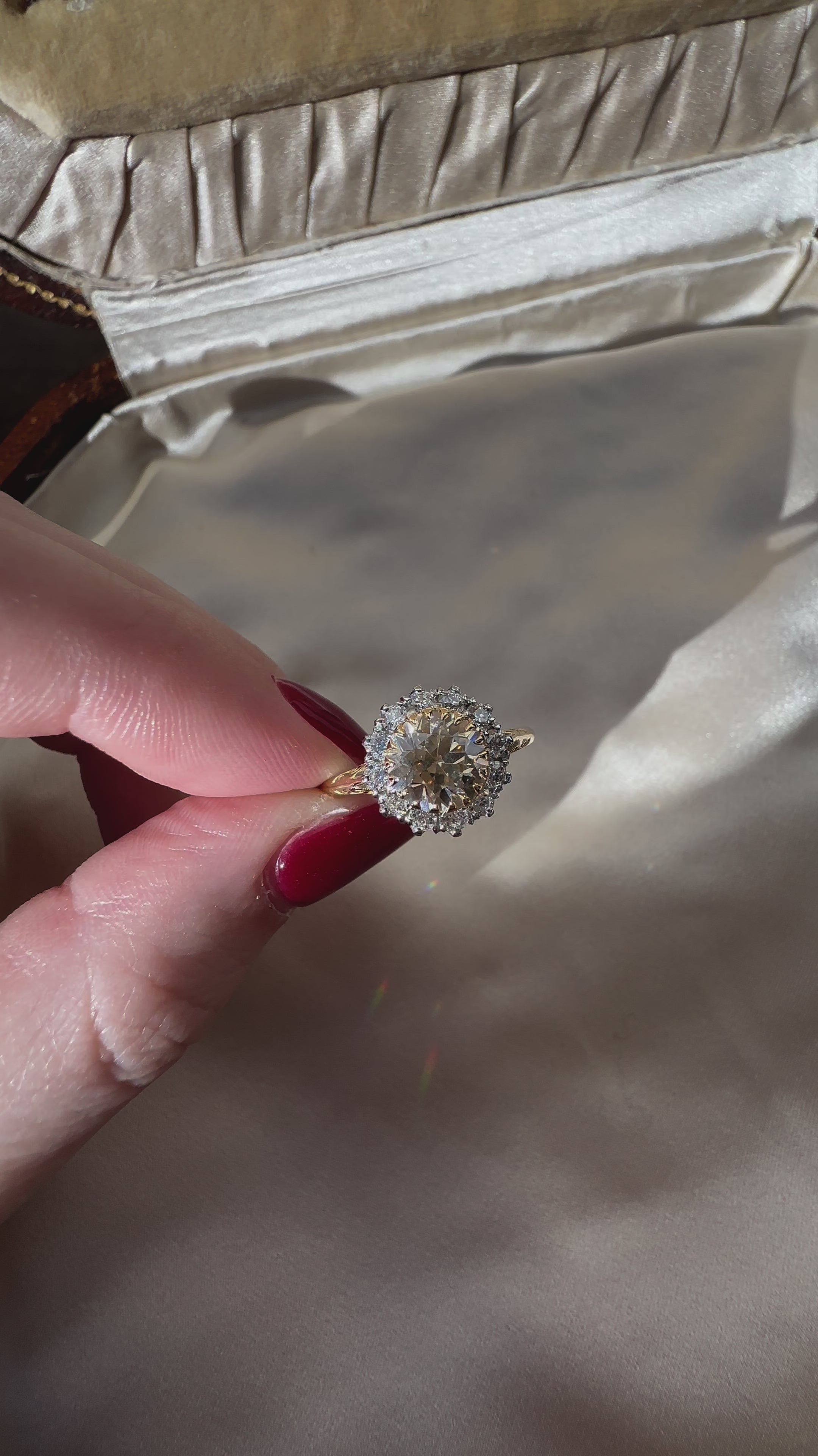 fancy color, vs clarity diamond in two-tone setting