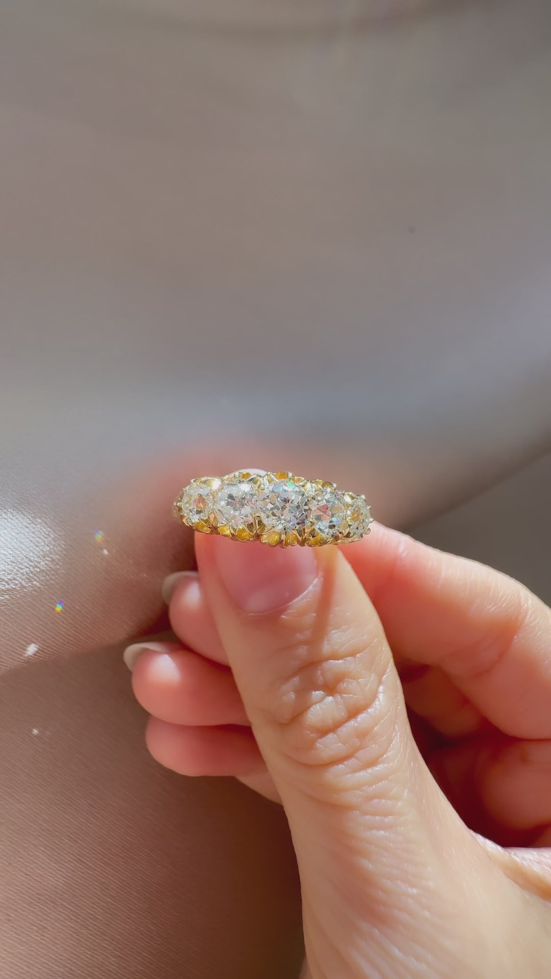 g-h-i color, vs clarity in yellow gold setting