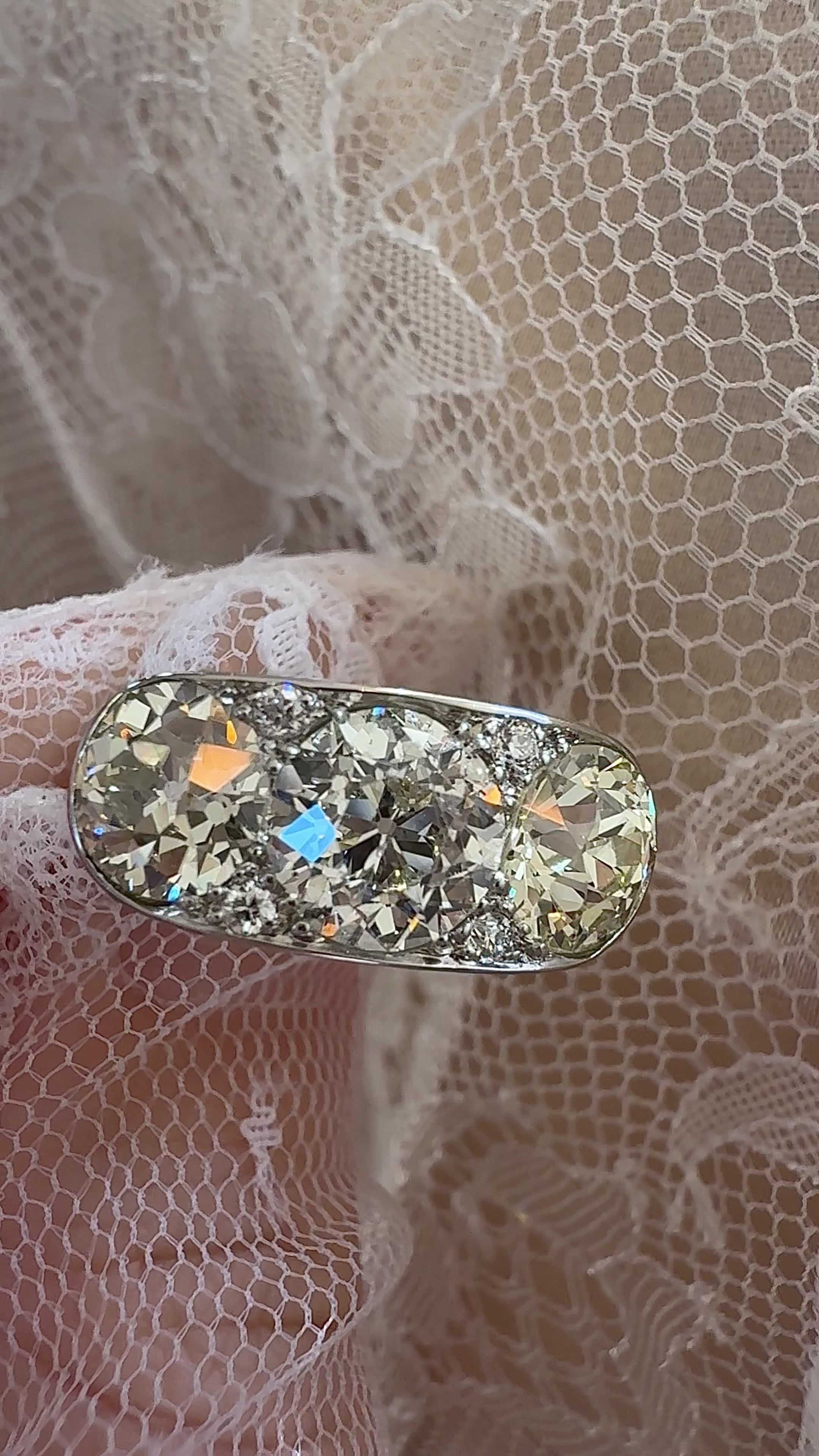 j-k-l color, si-i clarity diamond in platinum setting