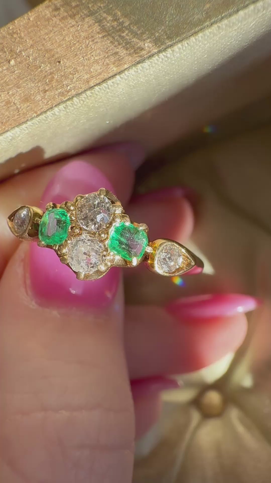 j-k-l color, si-i clarity diamond in yellow gold setting