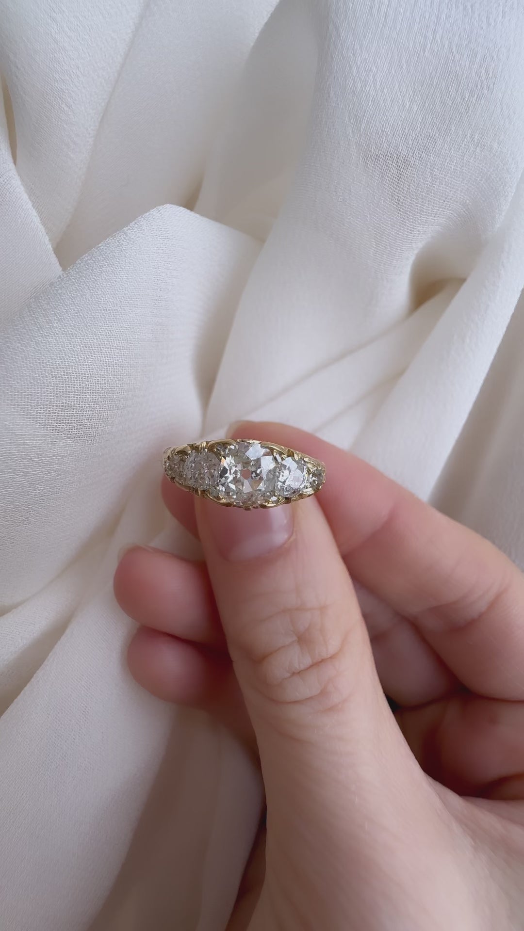 m-z color, diamond in yellow gold setting