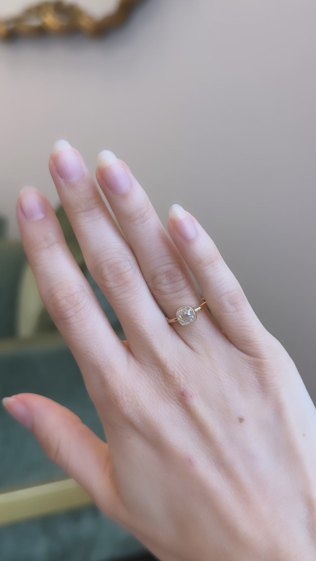 j-k-l color, si-i clarity diamond in yellow gold setting