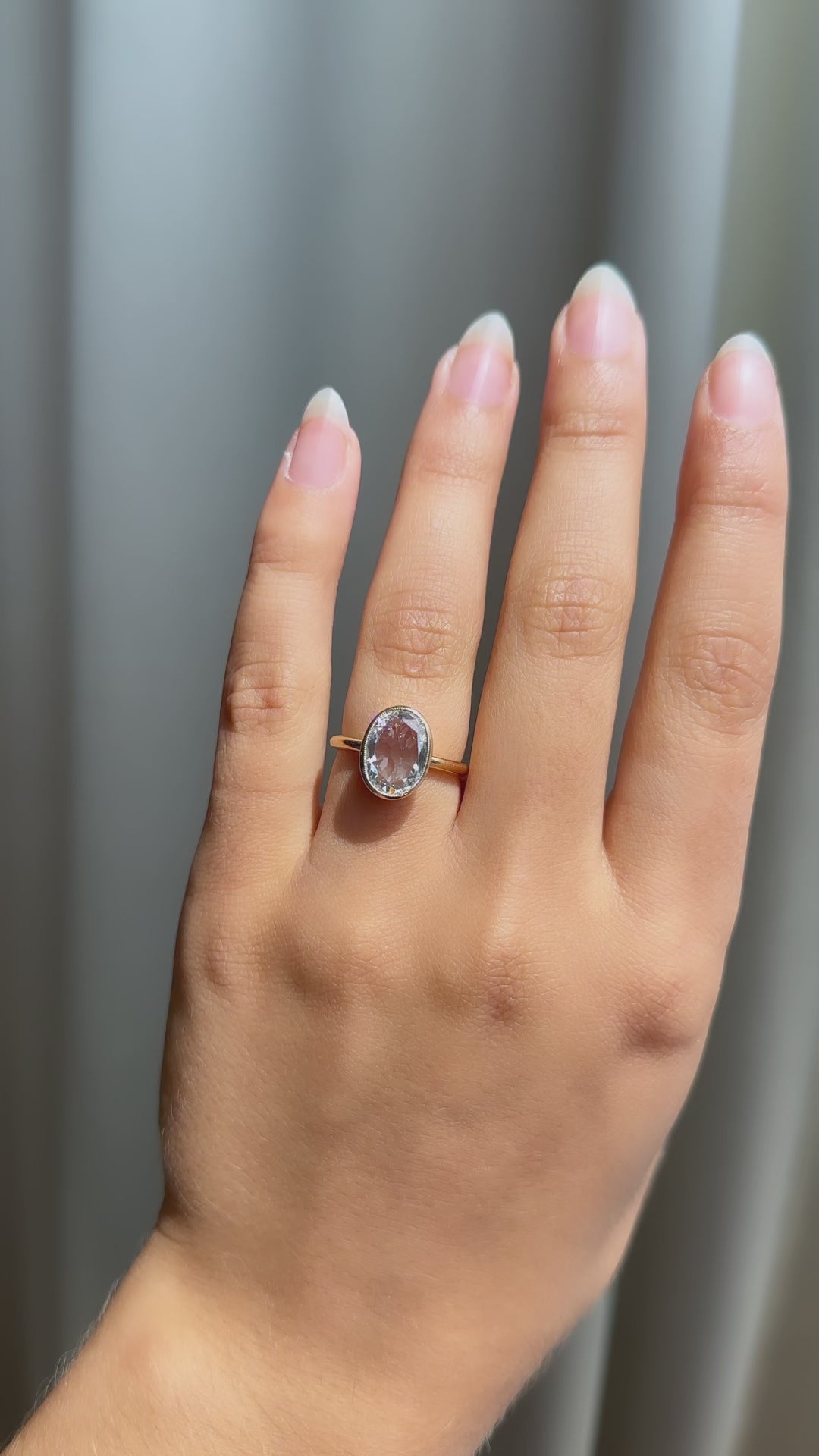 g-h-i color, vs clarity diamond in yellow gold setting