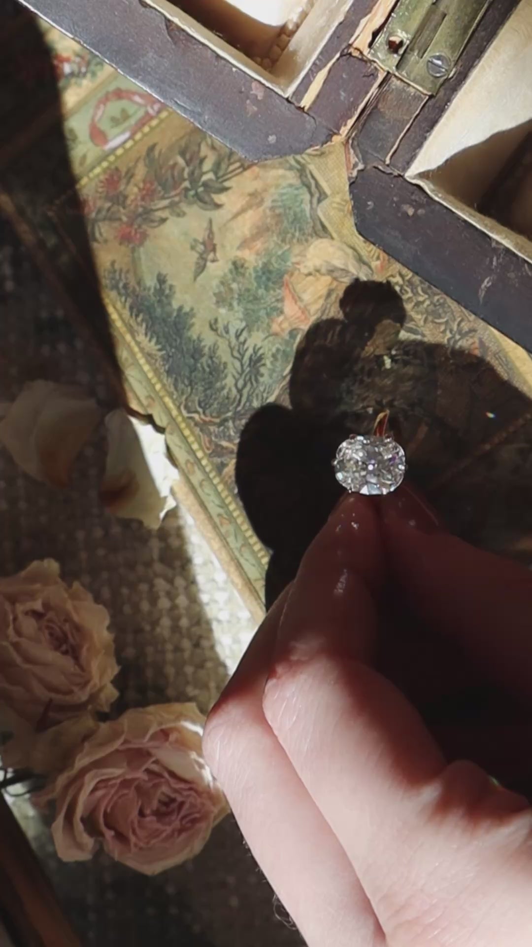 j-k-l color, vvs clarity diamond in yellow gold setting