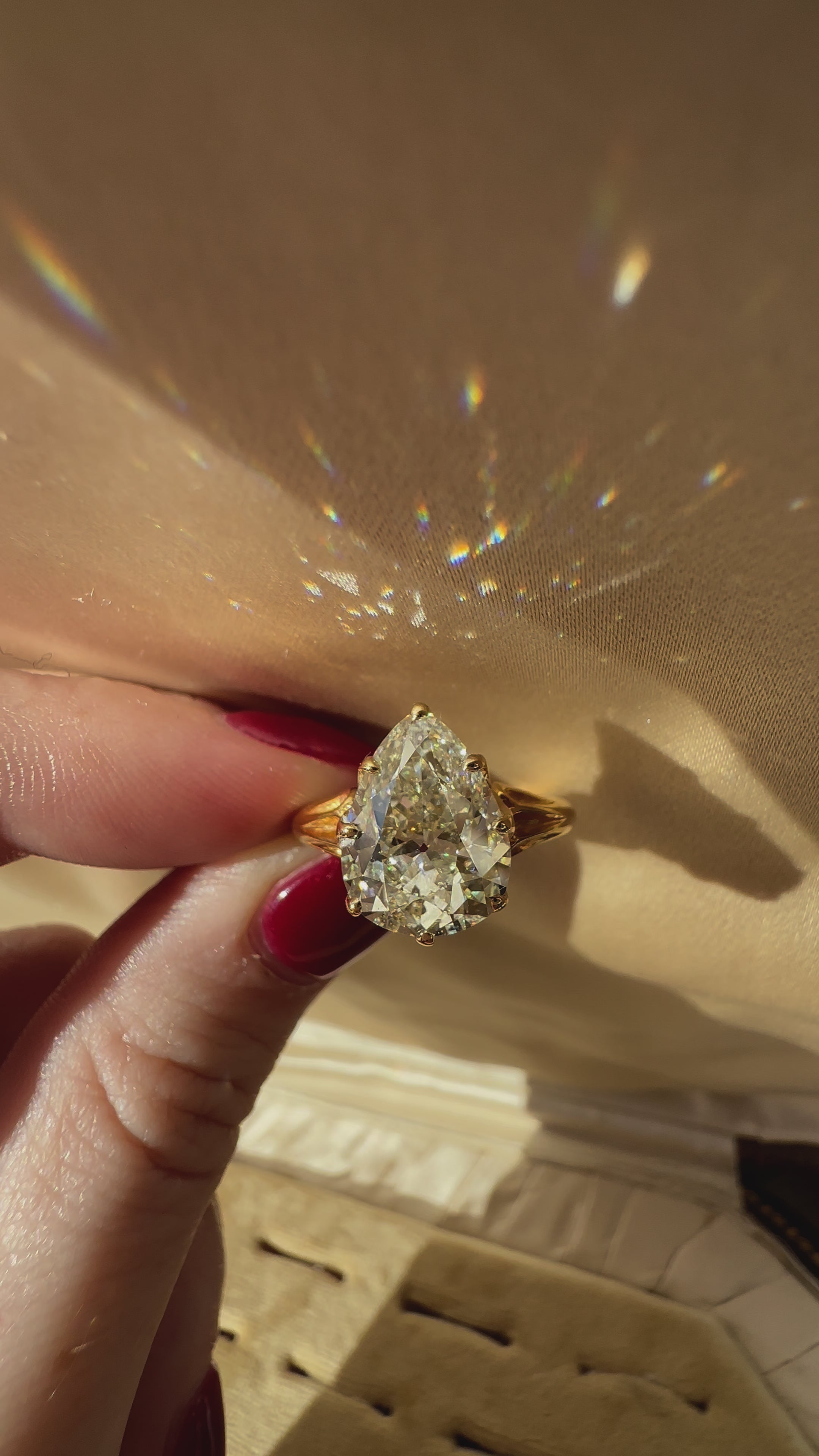 j-k-l color, si-i clarity diamond in yellow gold setting