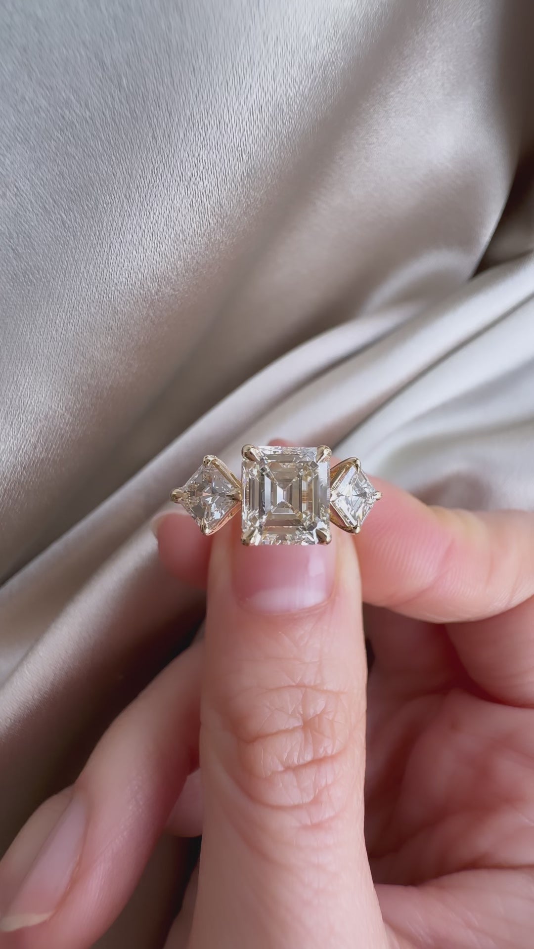 j-k-l color, vs clarity diamond in yellow gold setting