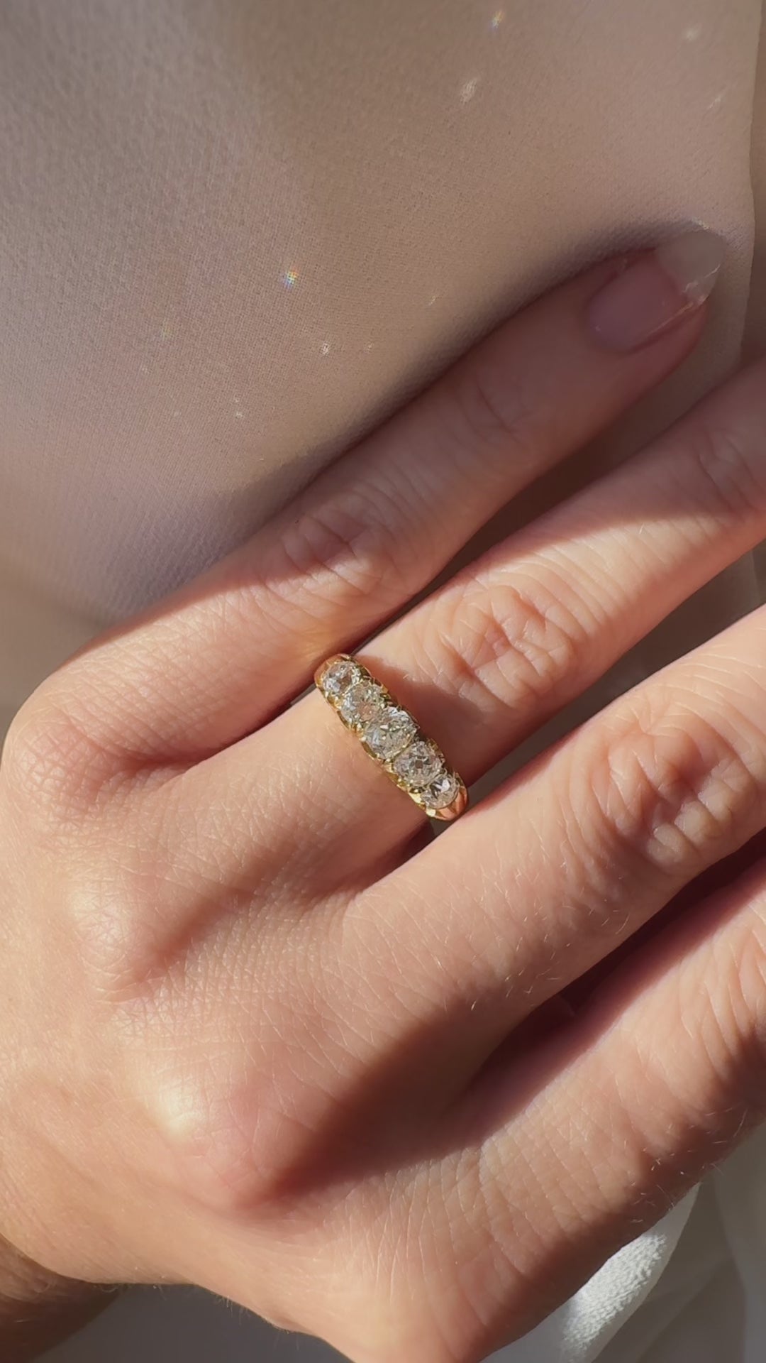 j-k-l color, si-i clarity diamond in yellow gold setting