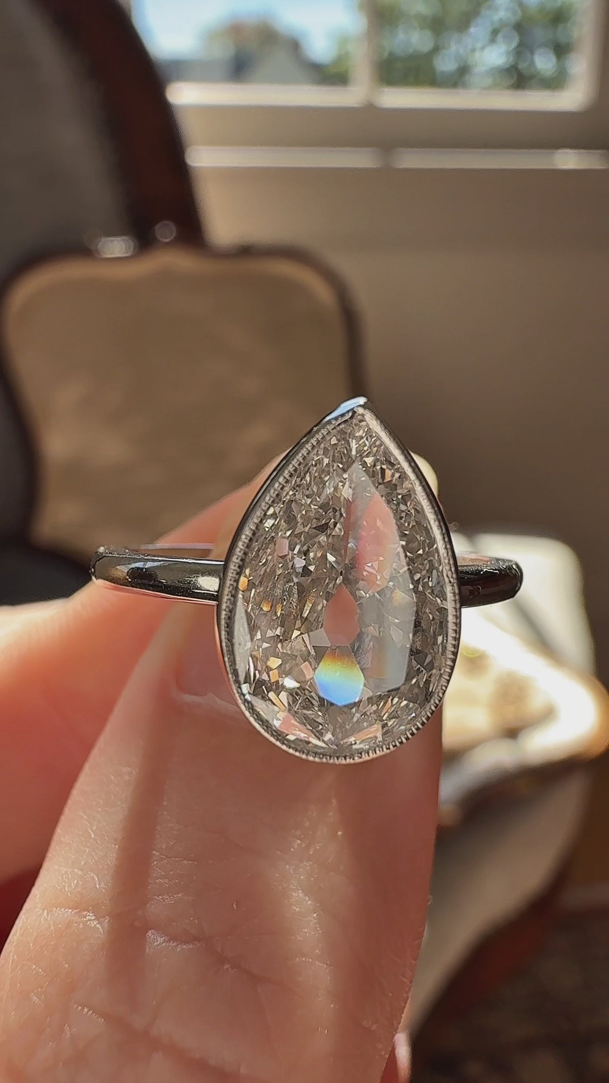 Pear cut diamond Engagement Rings