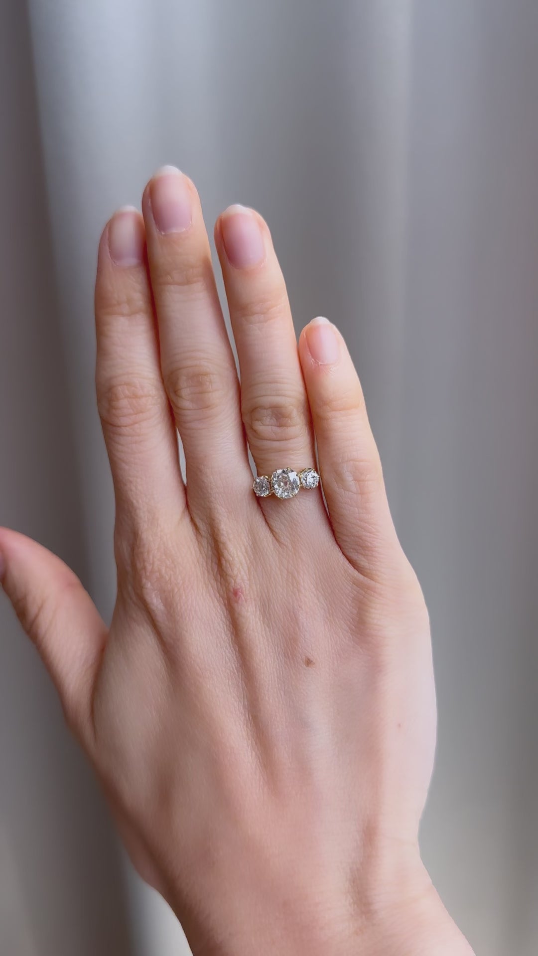 j-k-l color, vs clarity diamond in yellow gold setting