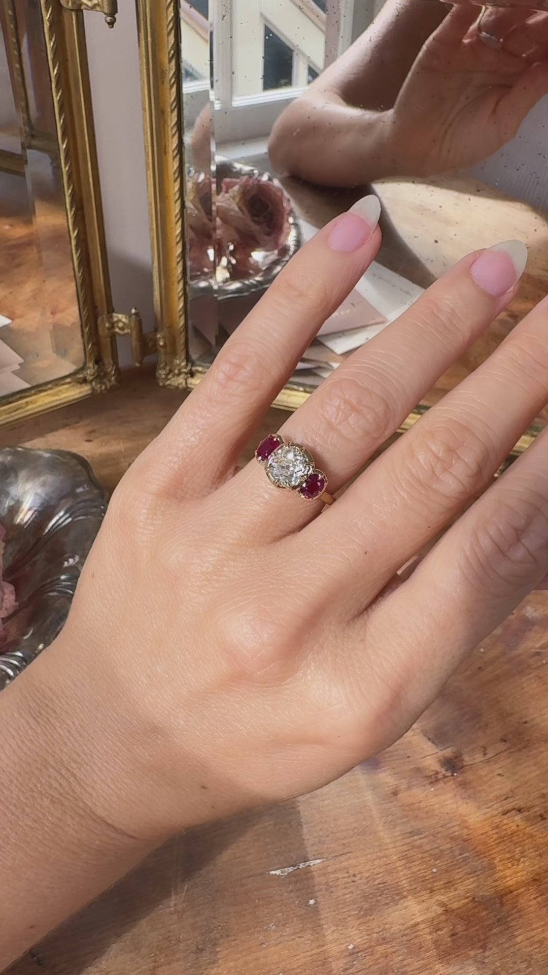 j-k-l color, si-i clarity diamond in yellow gold setting