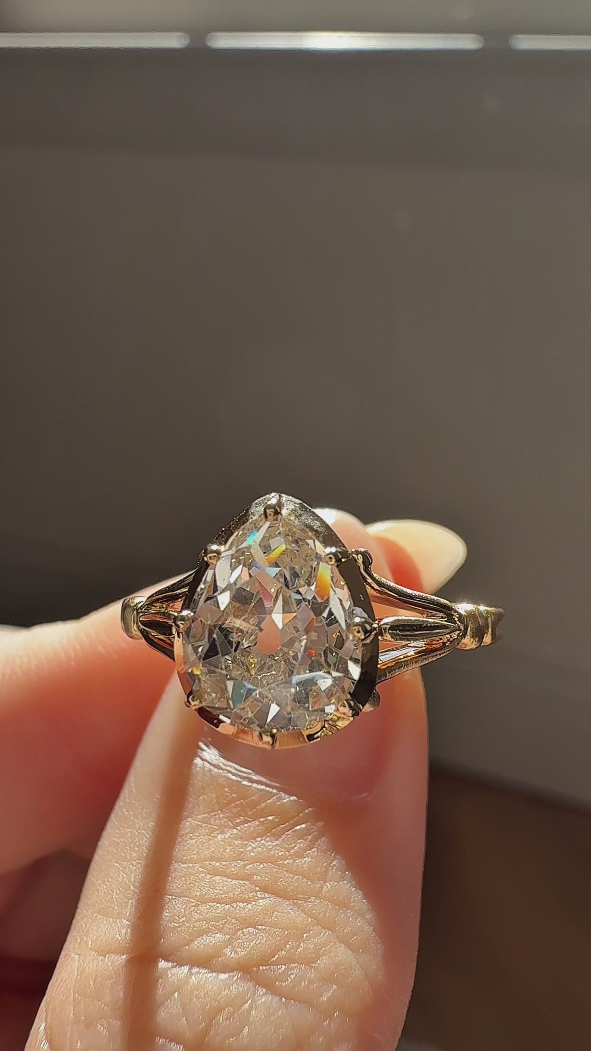 Pear cut diamond Engagement Rings