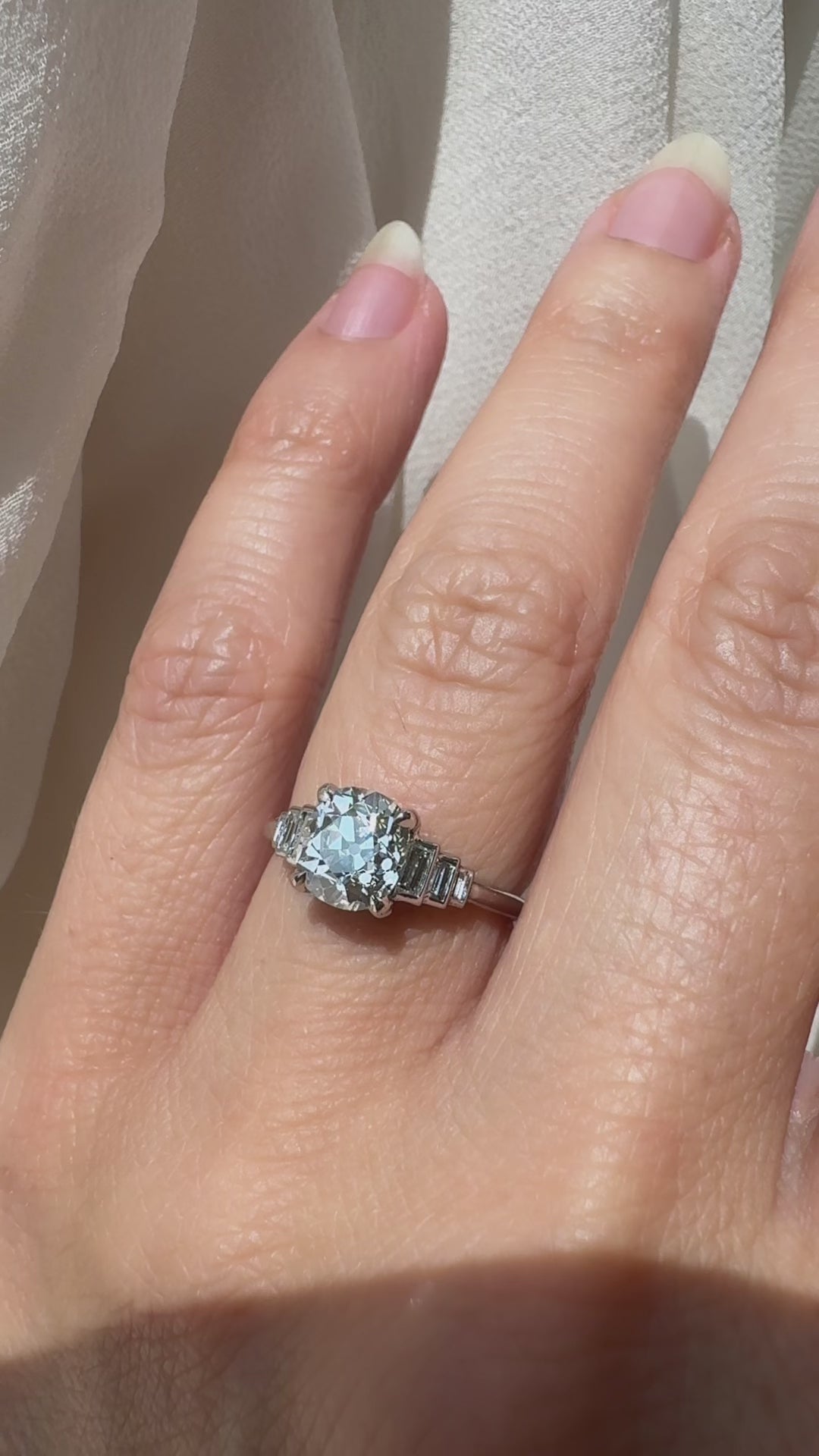 g-h-i color, vs clarity diamond in yellow gold setting