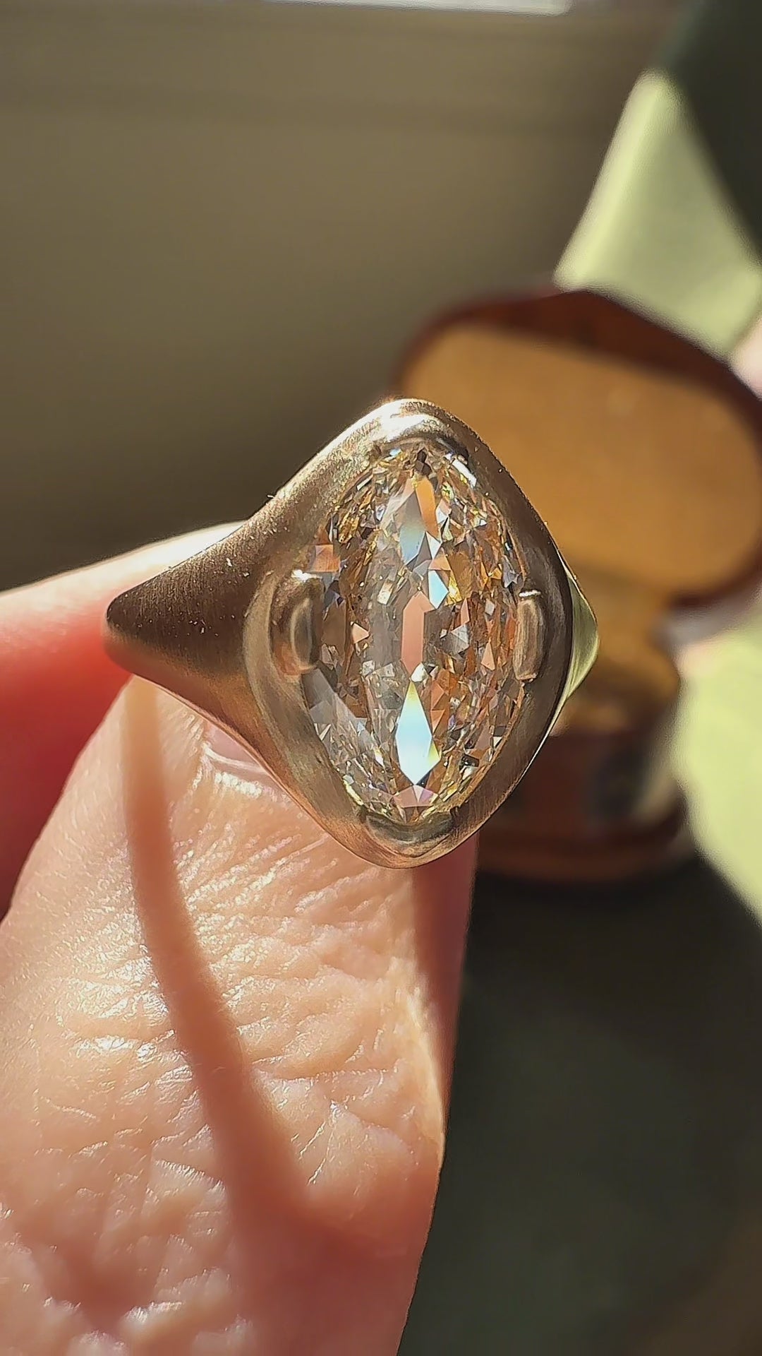 Marquise/Oval cut diamond Rings