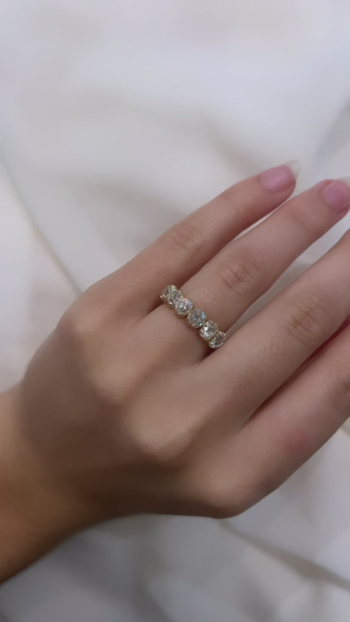 3-4 Carats vintage engagement ring