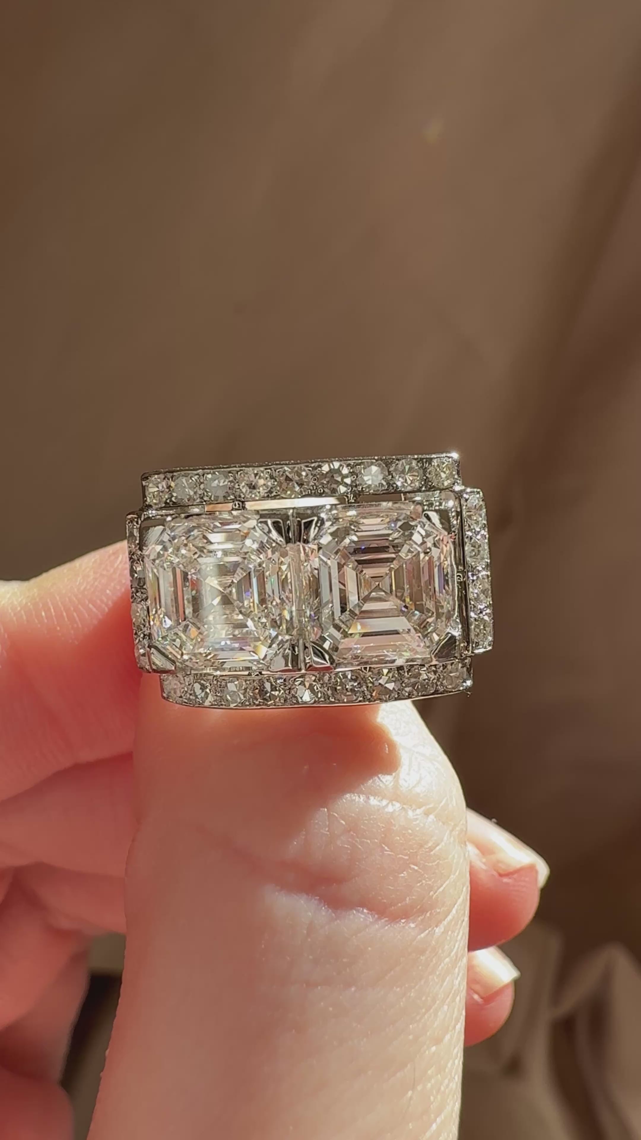 d-e-f color, vs clarity diamond in platinum setting