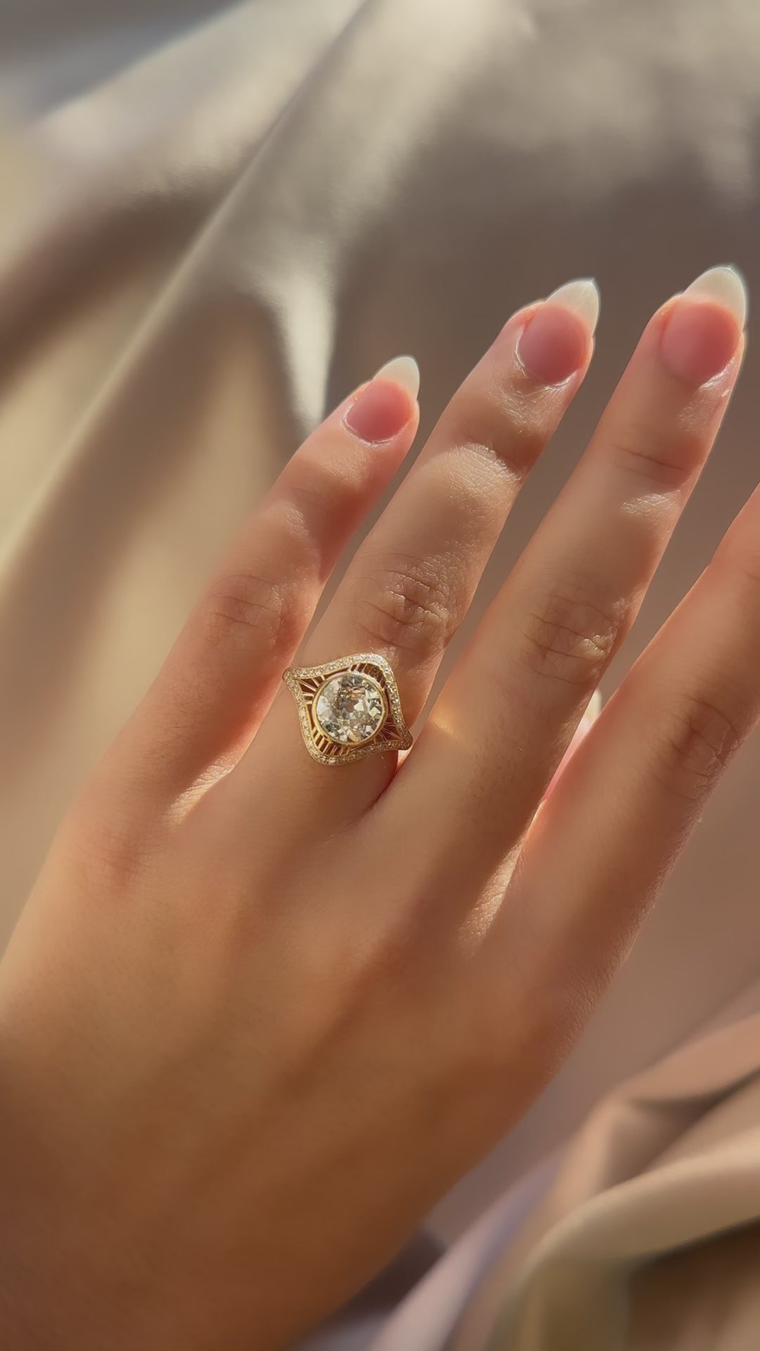videos and images of vintage Uncategorized-Transitional cut diamond Uncategorized