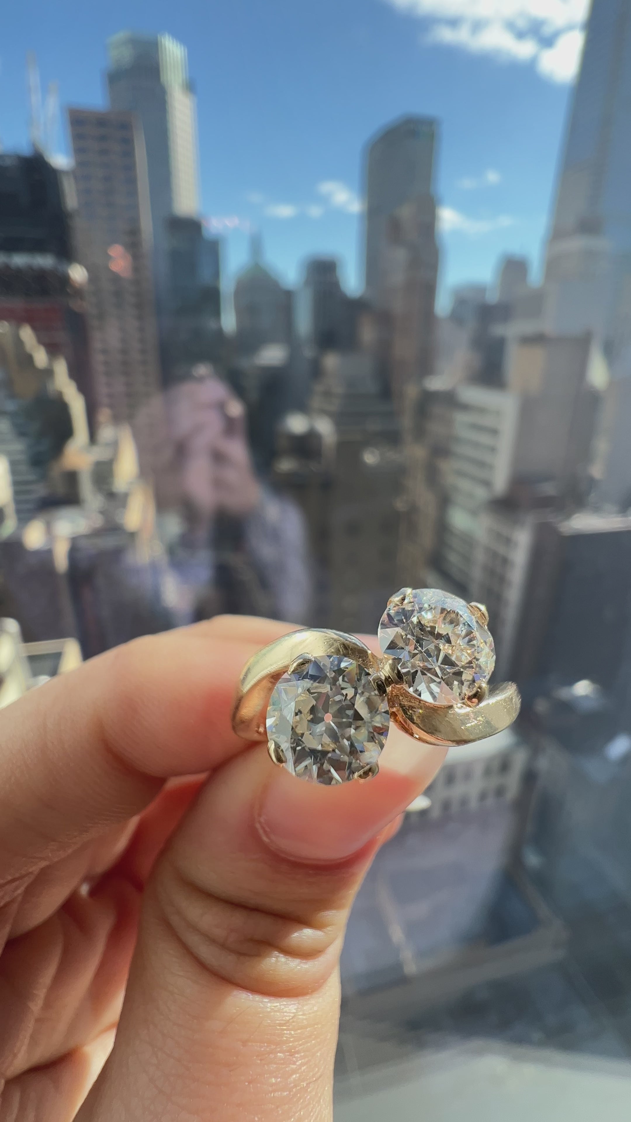 j-k-l color, si-i clarity diamond in yellow gold setting