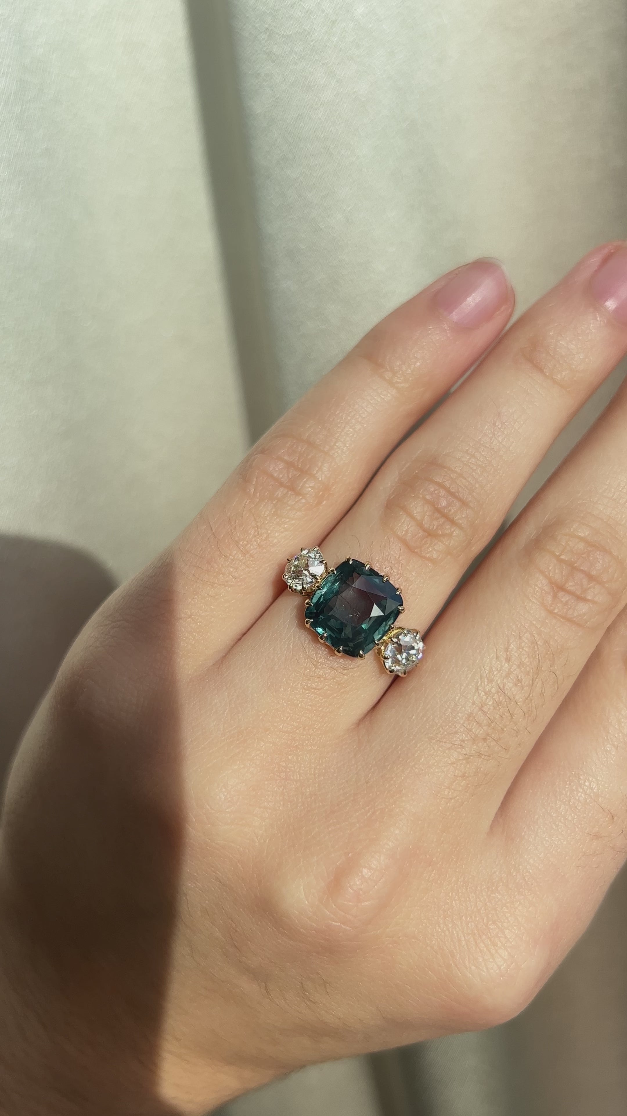 j-k-l color, diamond in yellow gold setting