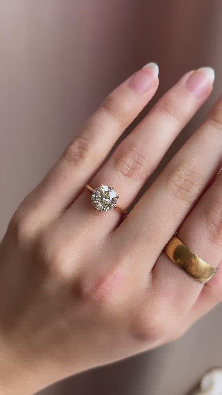 Old European cut diamond 