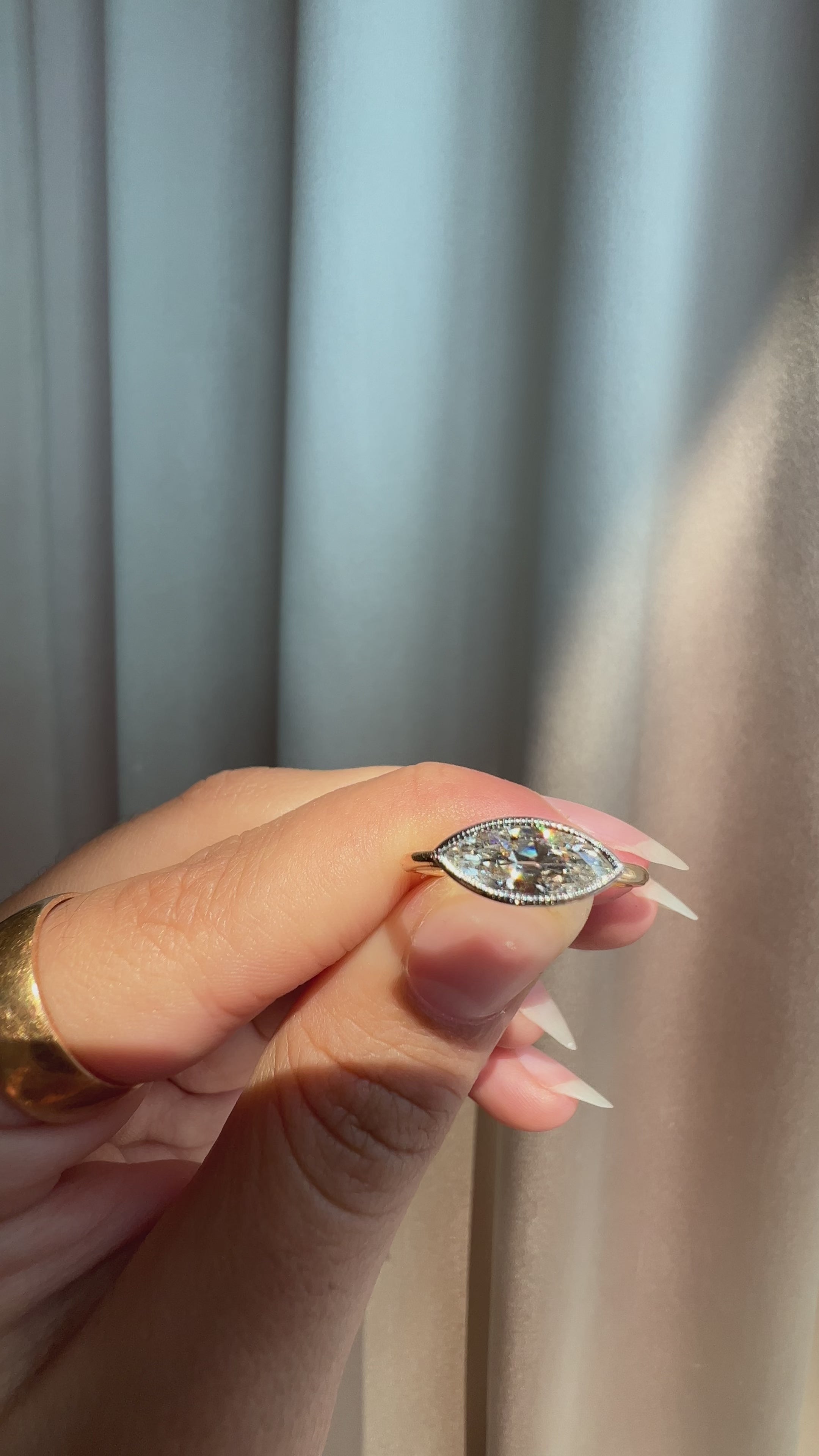 Marquise/Oval cut diamond 