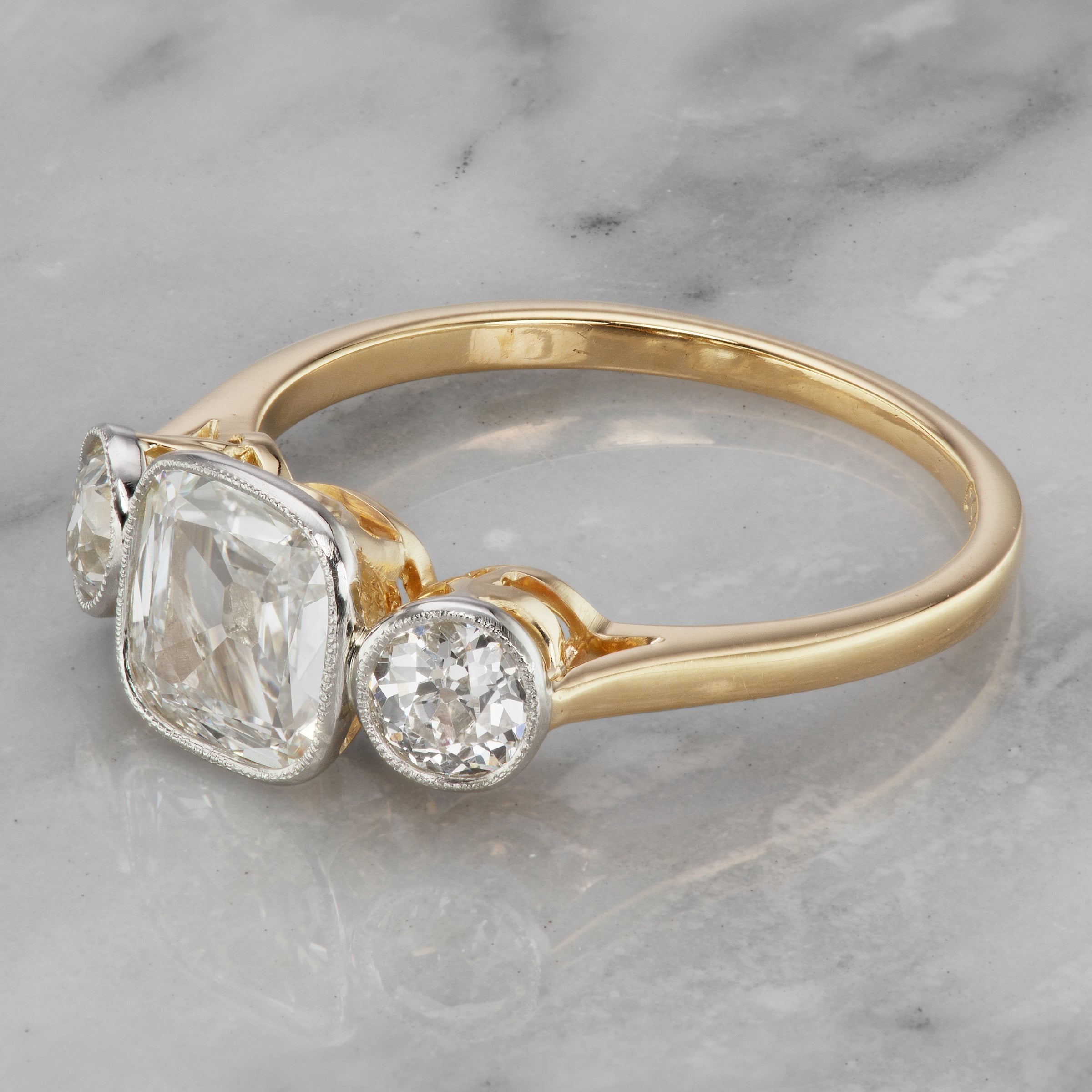 1.02 cushion diamond